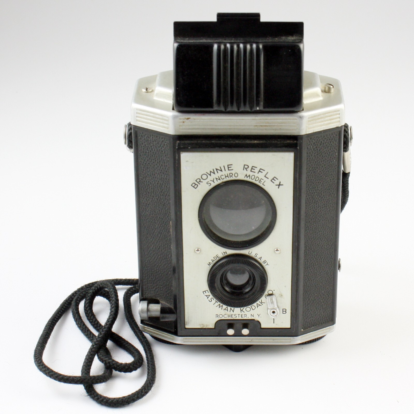 Kodak Brownie Reflex Synchro Model 127 Roll Film Camera - Parts/Repair/Display