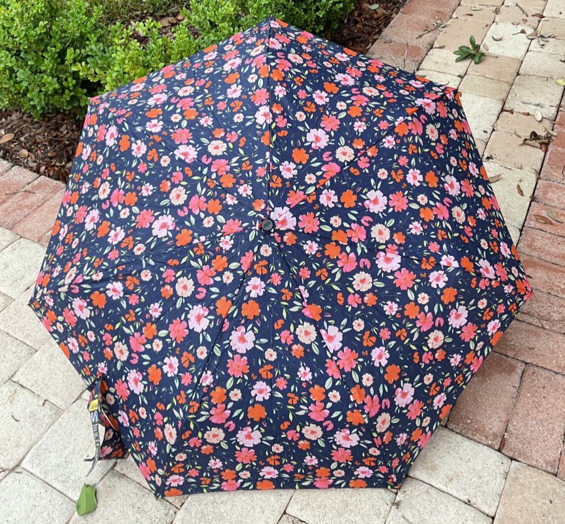 TOTES  UMBRELLA NAVY BLUE ORANGE FLOWERS PUSH TO OPEN CLOSE SUNGUARD NWT