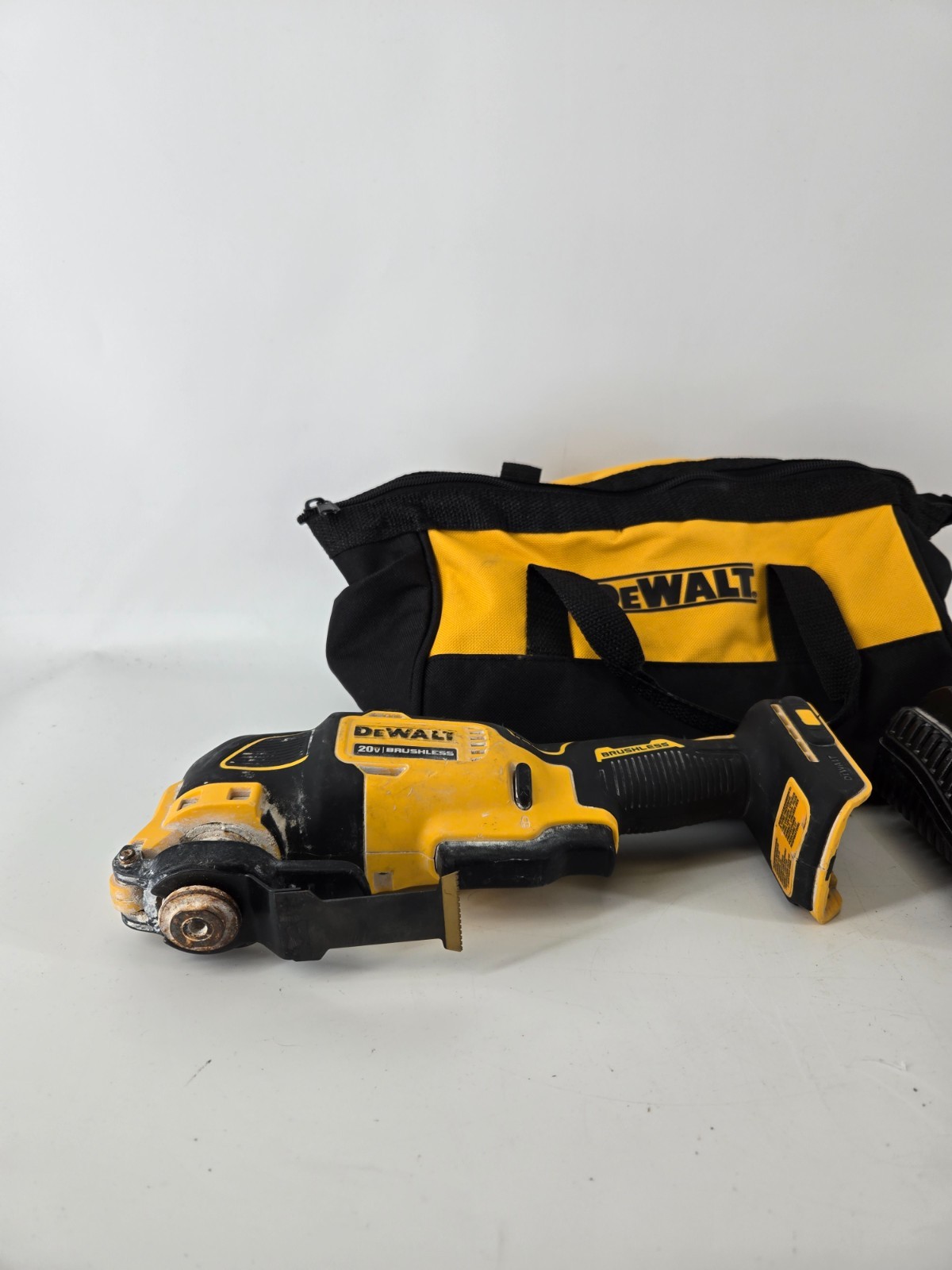 DEWALT DCS354 Cordless Oscillating Multi-Tool with 3Ah Battery & Charger