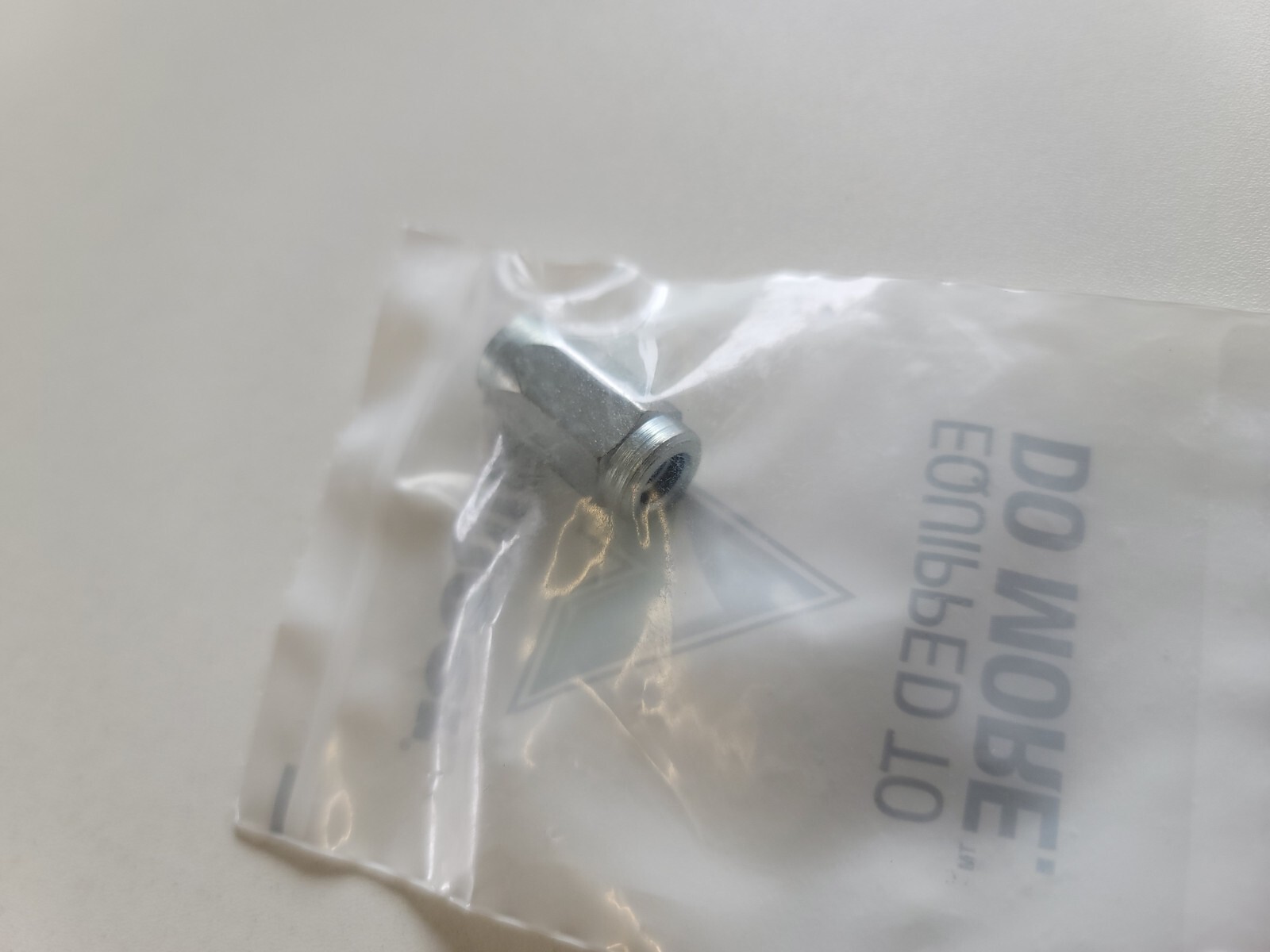 621579001 Vermeer Fitting-Threaded Sleeve