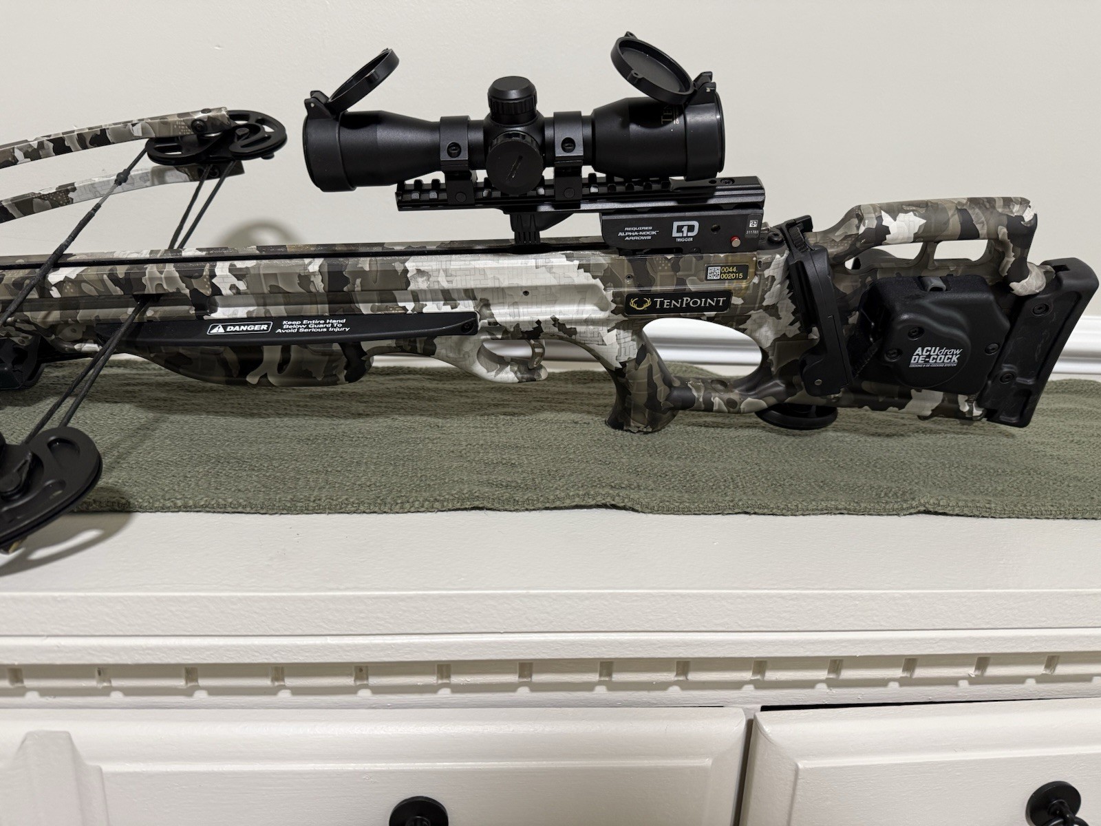 Tenpoint Titan Decock
