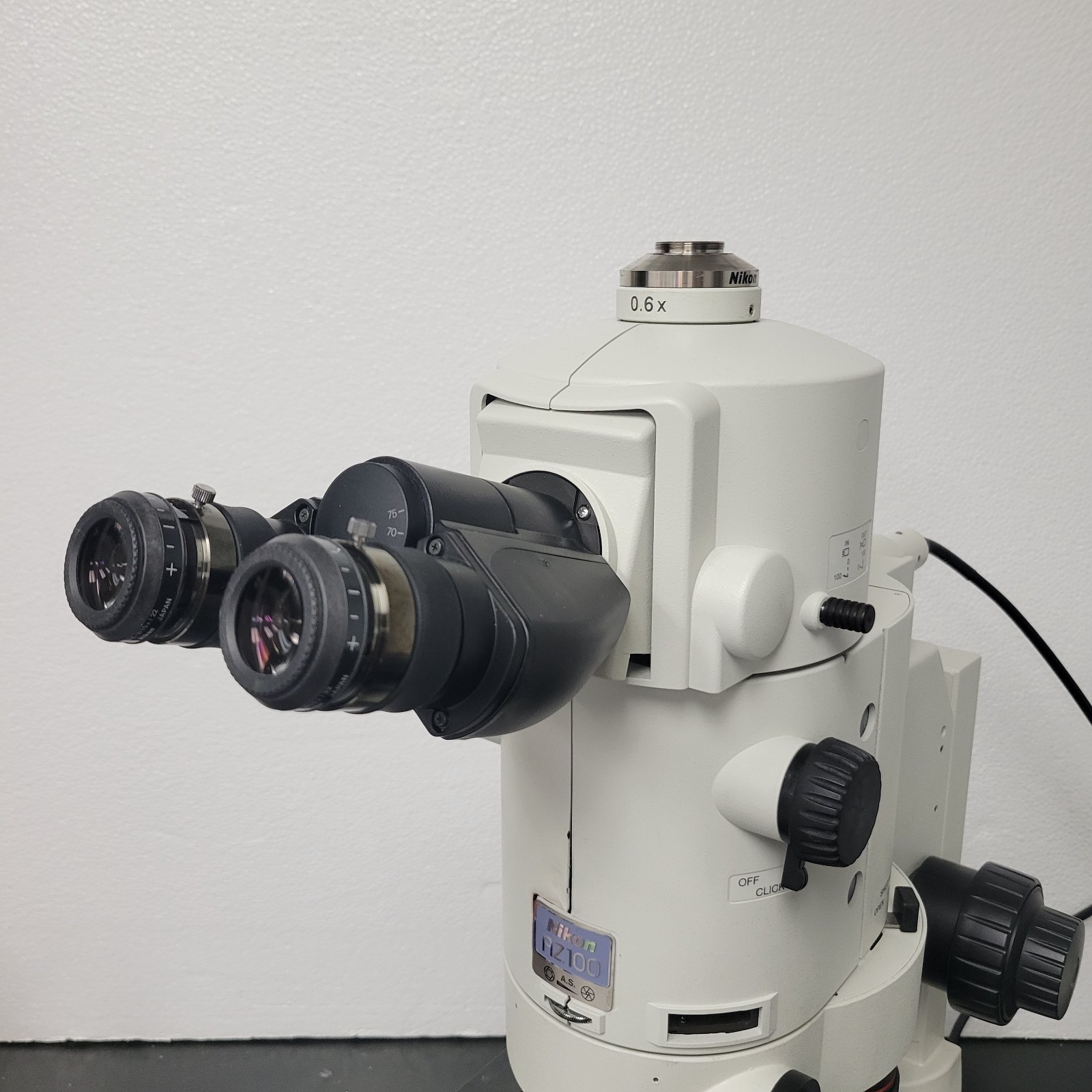 Nikon Stereo Microscope AZ100 Multizoom with Fluorescence and Trinocular Head