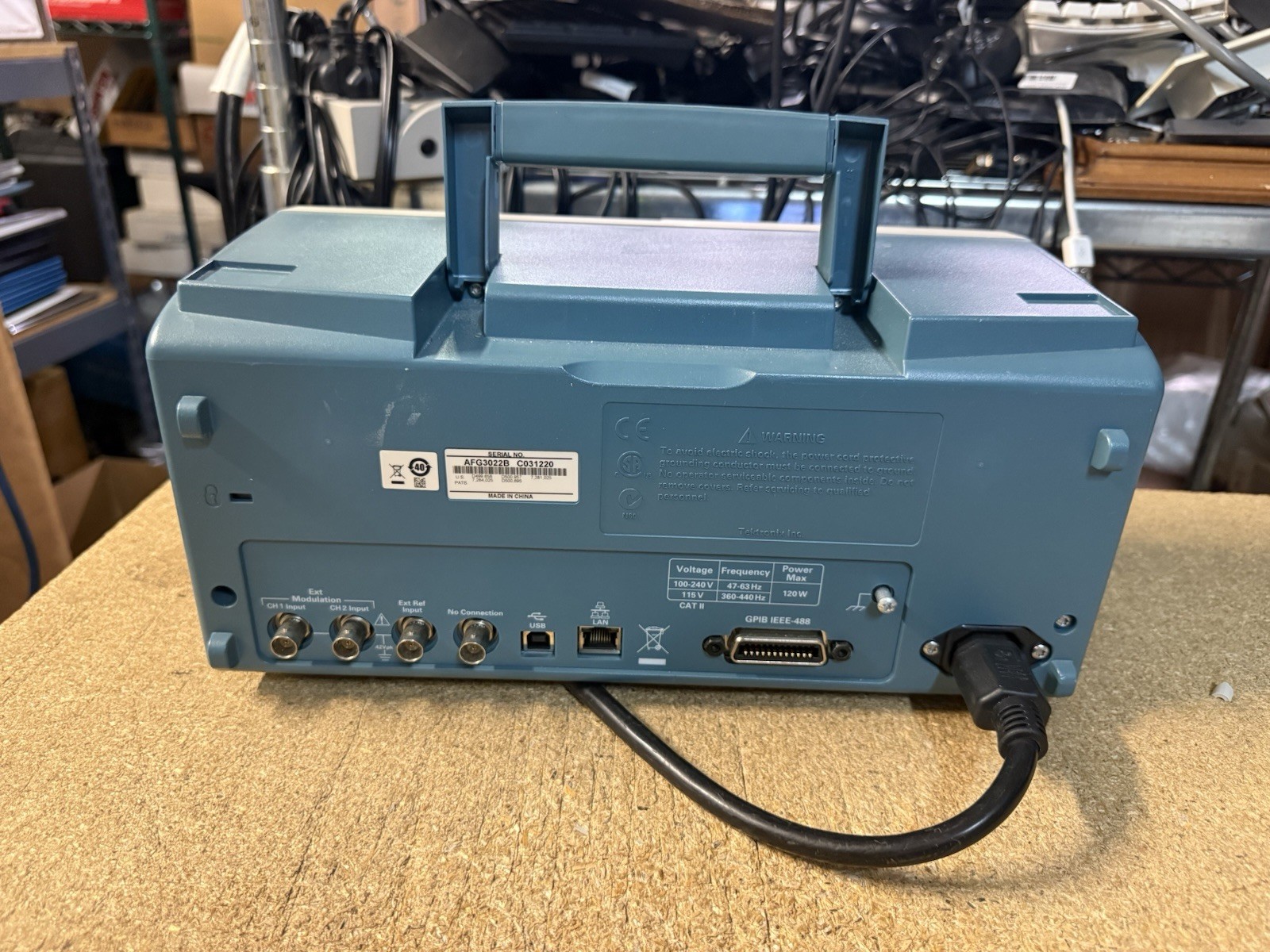 Tektronix AFG3022B Dual Channel Arbitrary Function Generator READ