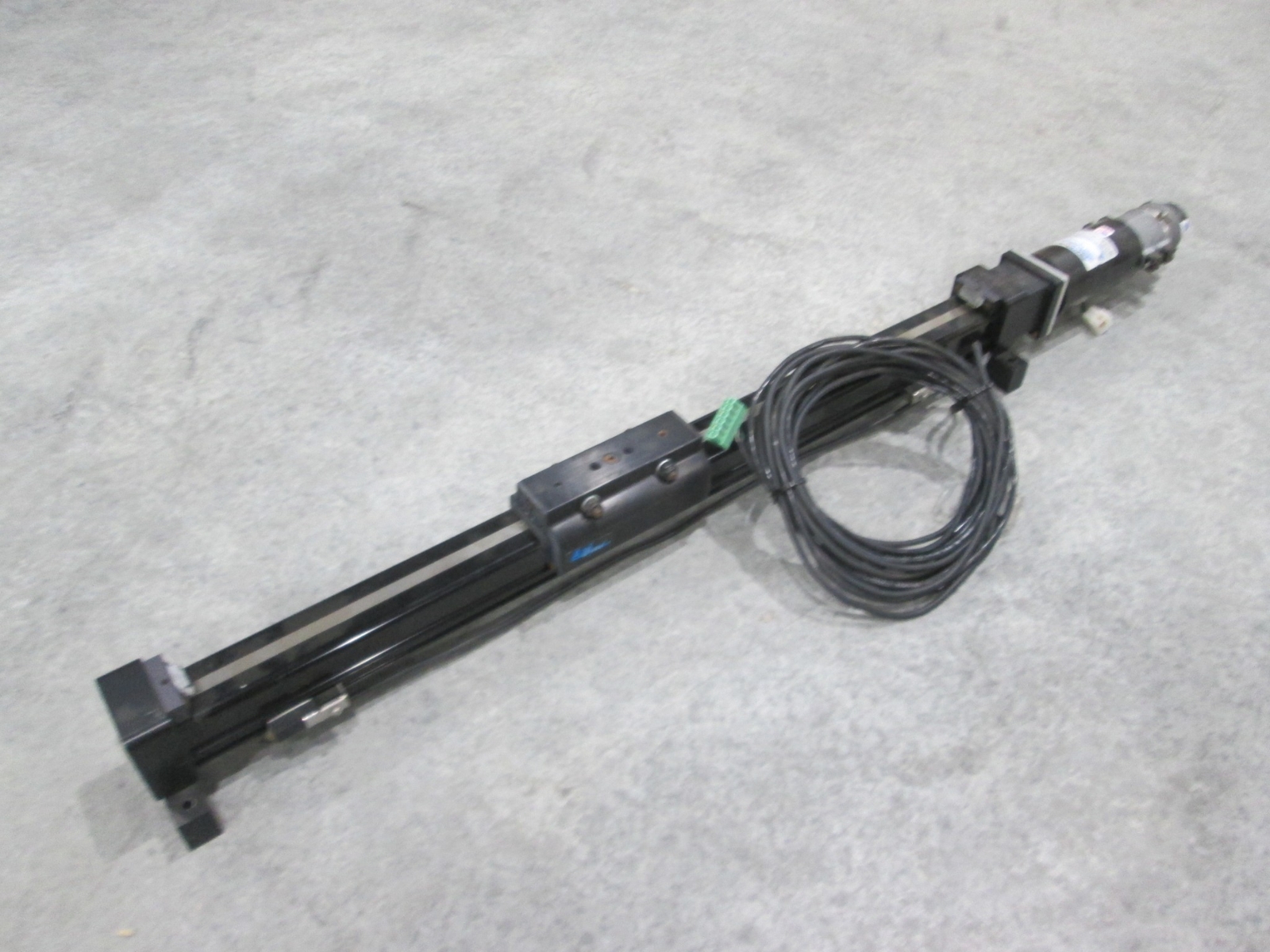 Axi Dyne, BCES76635 CMC Torque Systems Division, Servo Motor, MT2130-071BE, Used