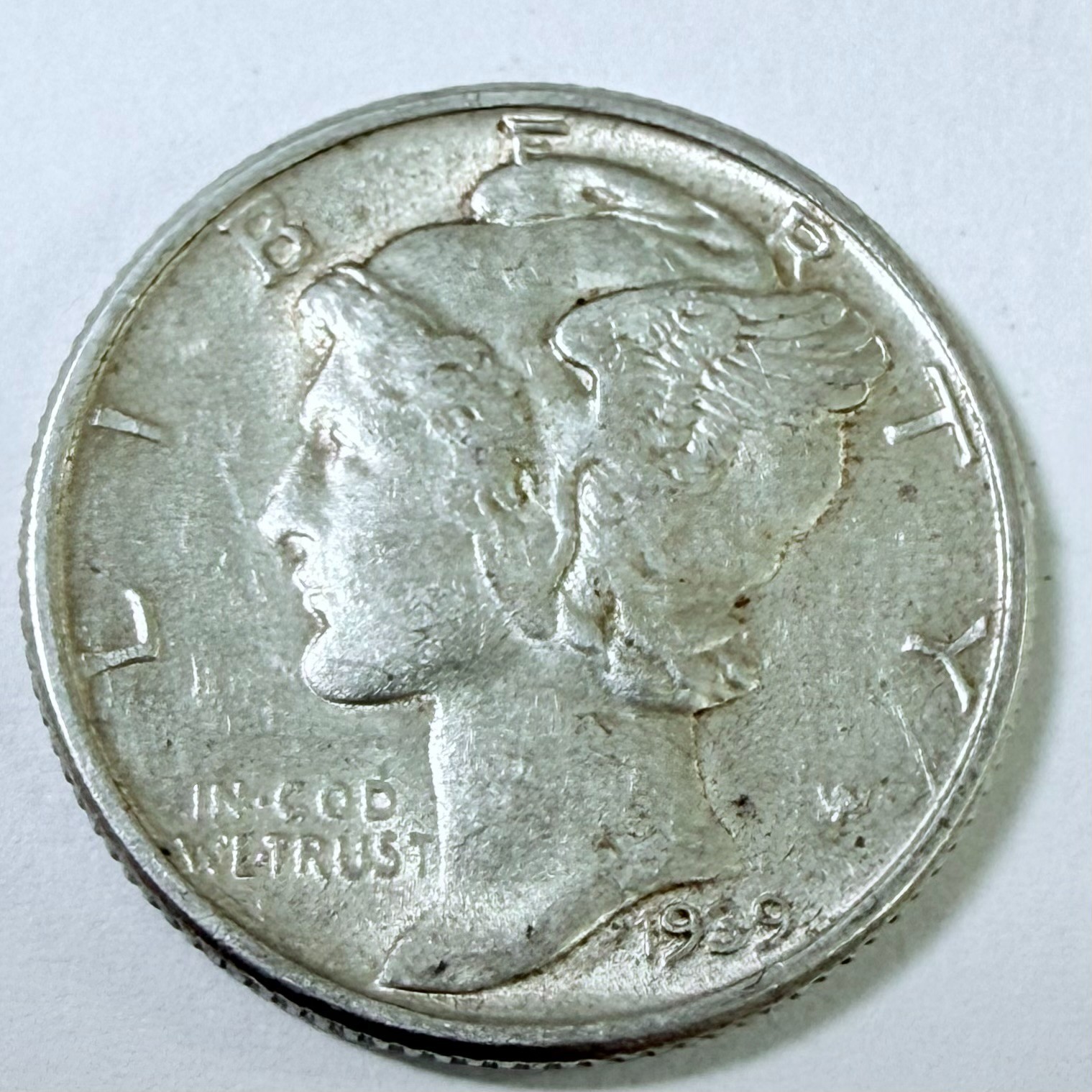 1939 10c MERCURY DIME, EXTRA FINE DETAILS 90% SILVER #10093