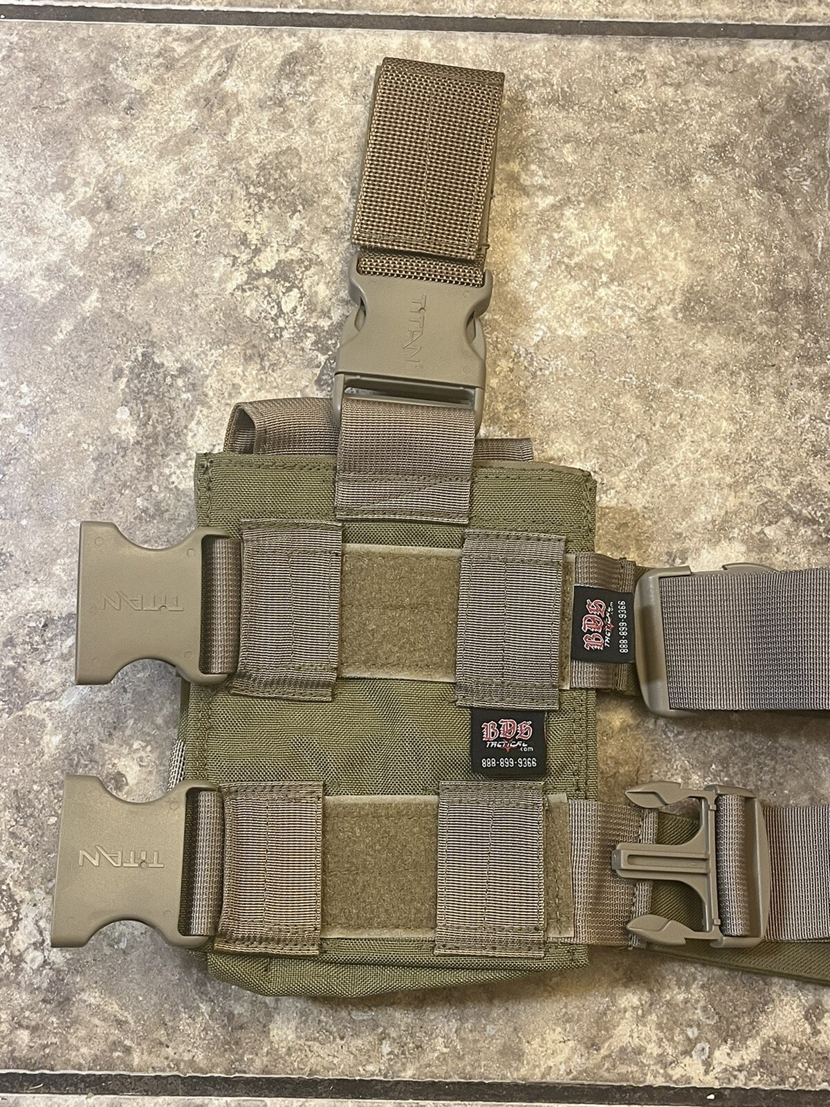 BDS Tactical Drop Leg Panel Magazine Pouch Holds 4 Mags MOLLE KHAKI USA Made