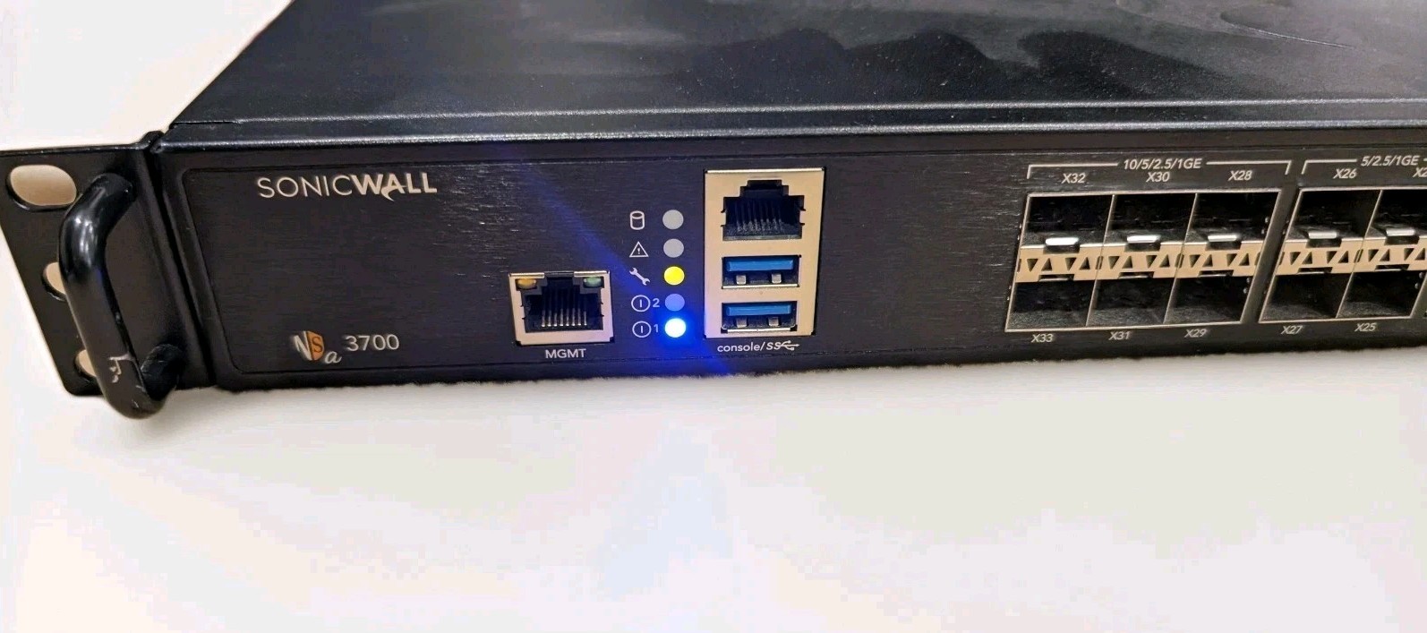 SonicWall NSA 3700 Gen 7 Firewall Security Appliance TESTED FOR POWER ONLY
