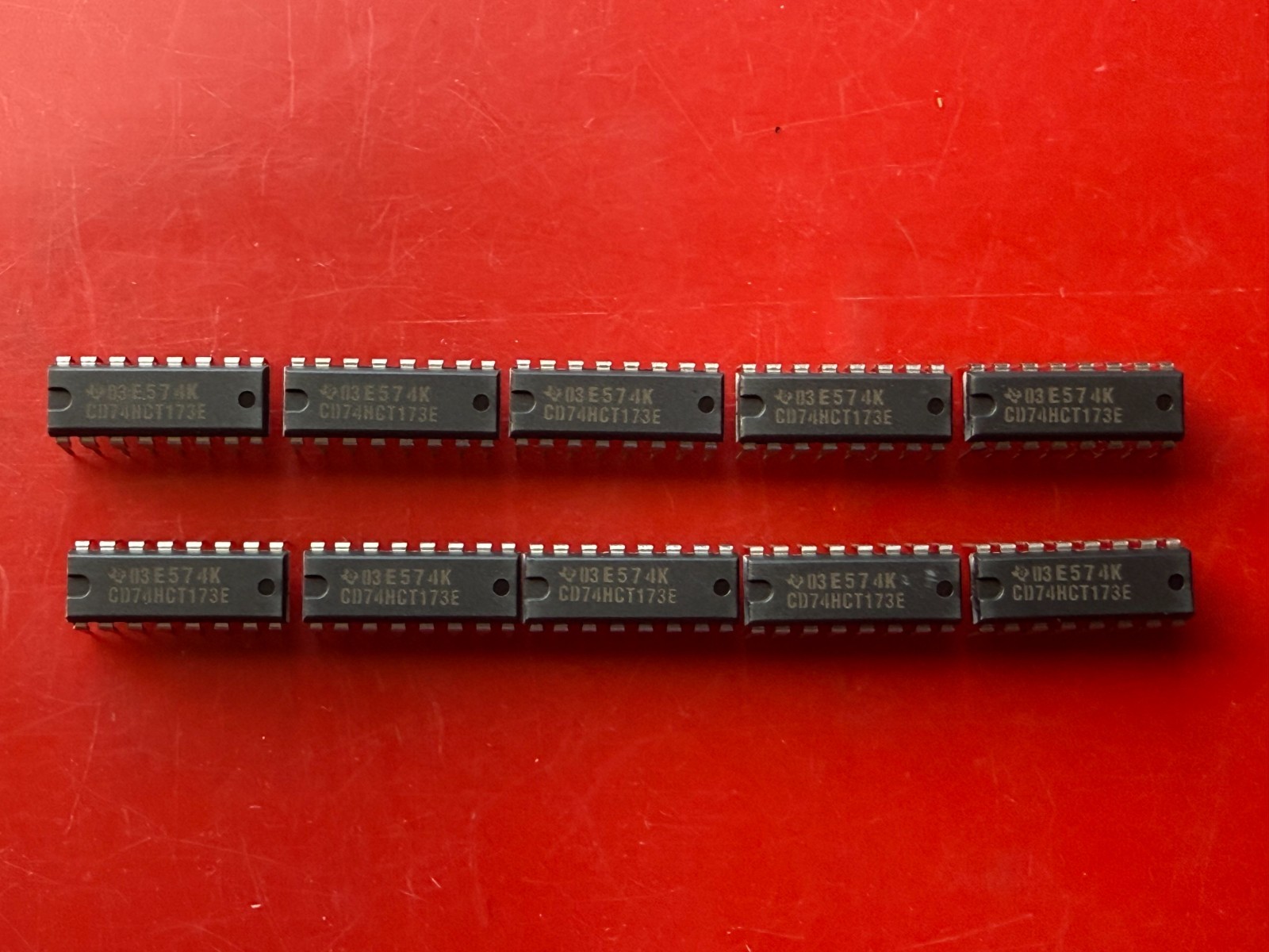 10x CD74HCT173E TEXAS INSTRUMENTS IC D-TYPE POS TRG SNGL 16 PIN DIP 74HCT173E