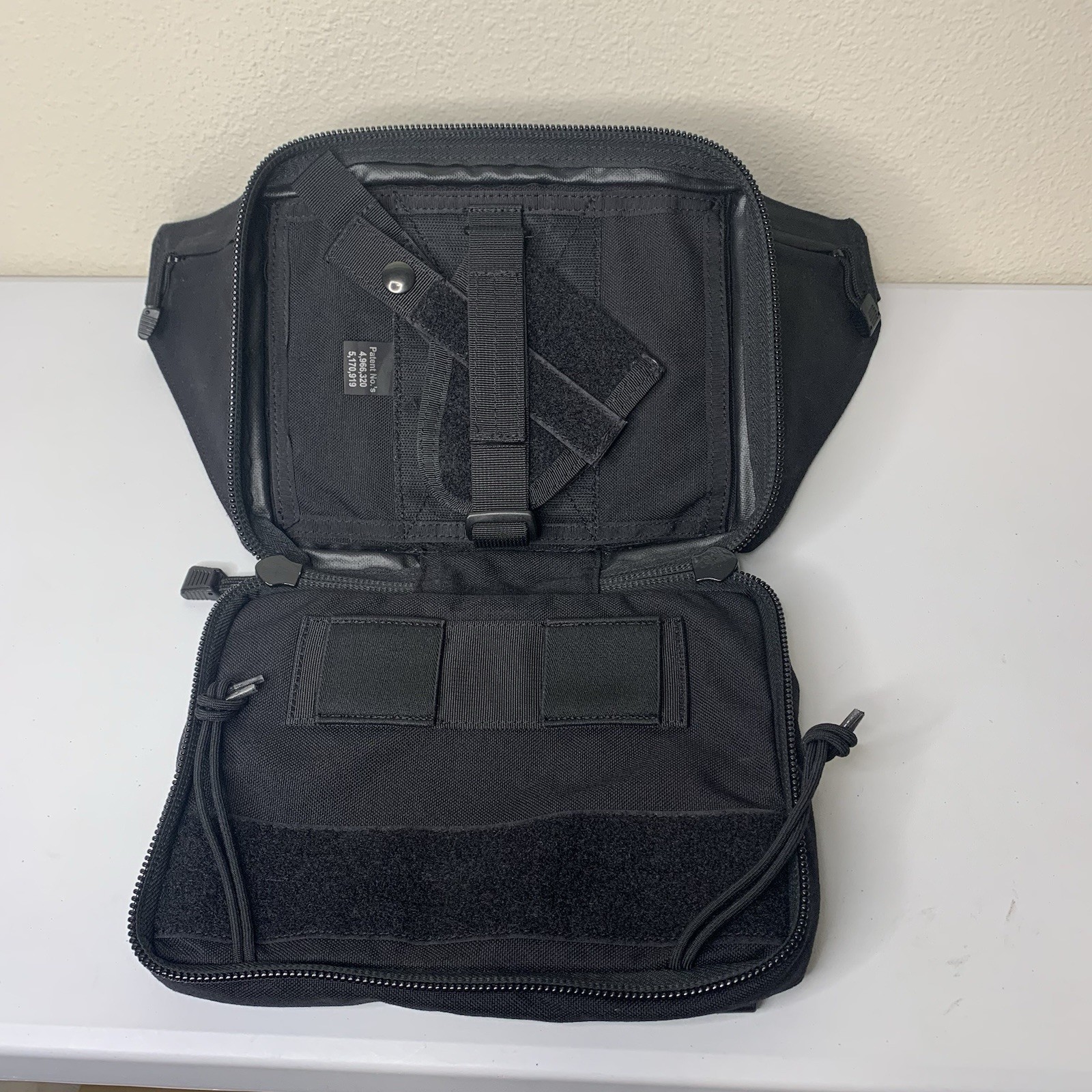 Black Hawk Concealed Carry Pistol/Revolver Fanny Waist Pack Belt Bag Buckle 90