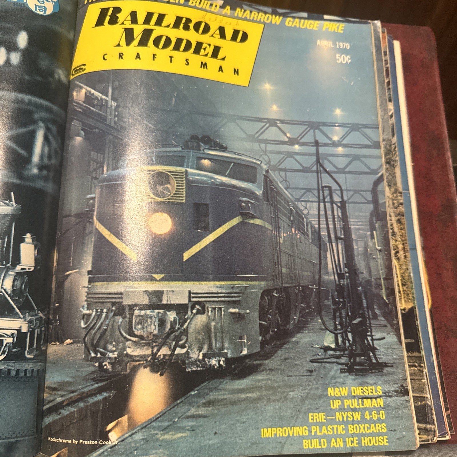 Railroad Model Magazine April 1970 N&W Diesels Up Pullman Ice House HO trains