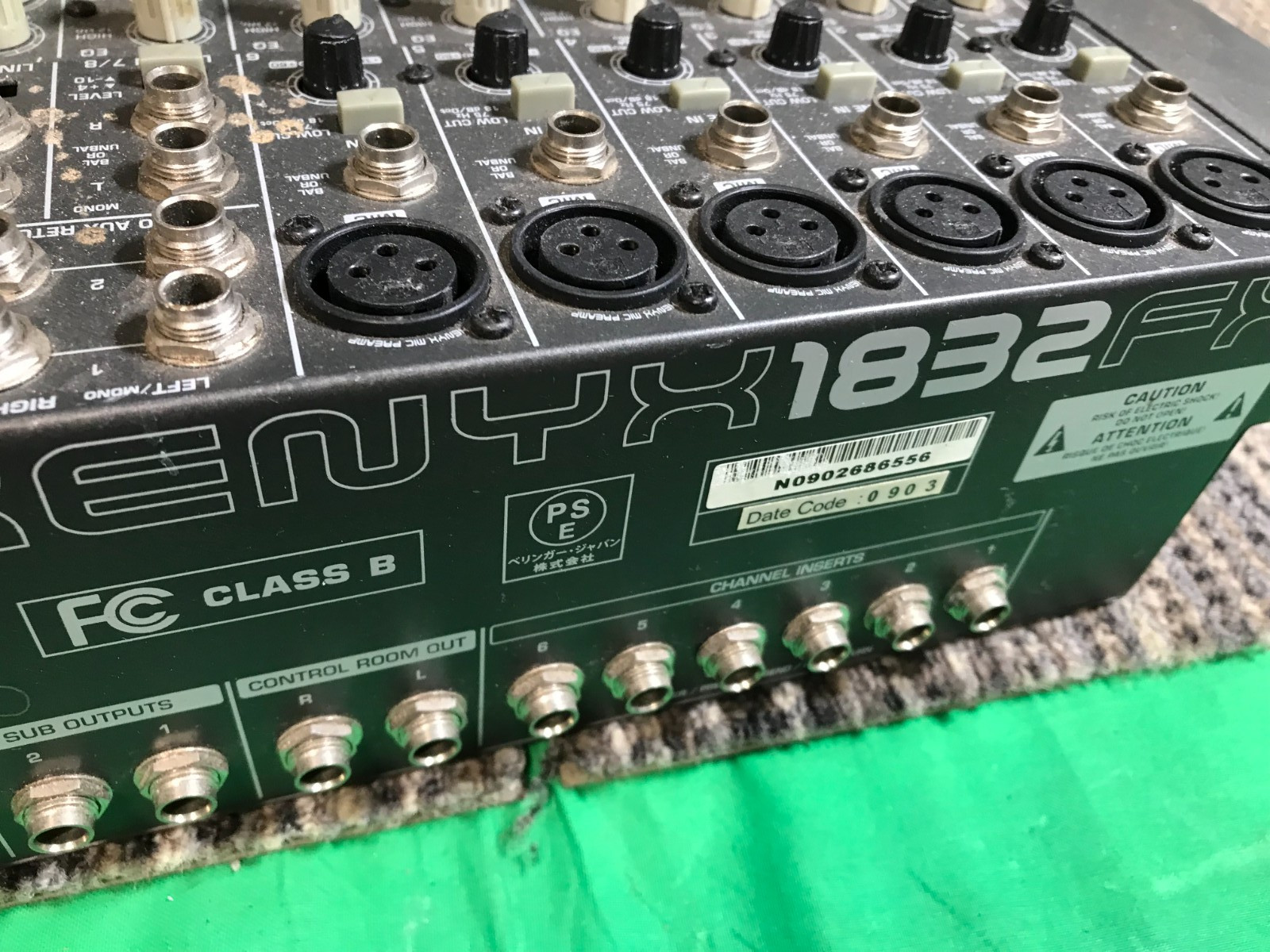 BEHRINGER XENTX 1832 FX 18 INPUT MIXER