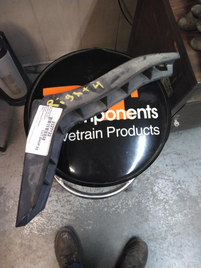 For 2016 INTERNATIONAL PROSTAR 122 FAIRING BRACKET N/A ,  MN