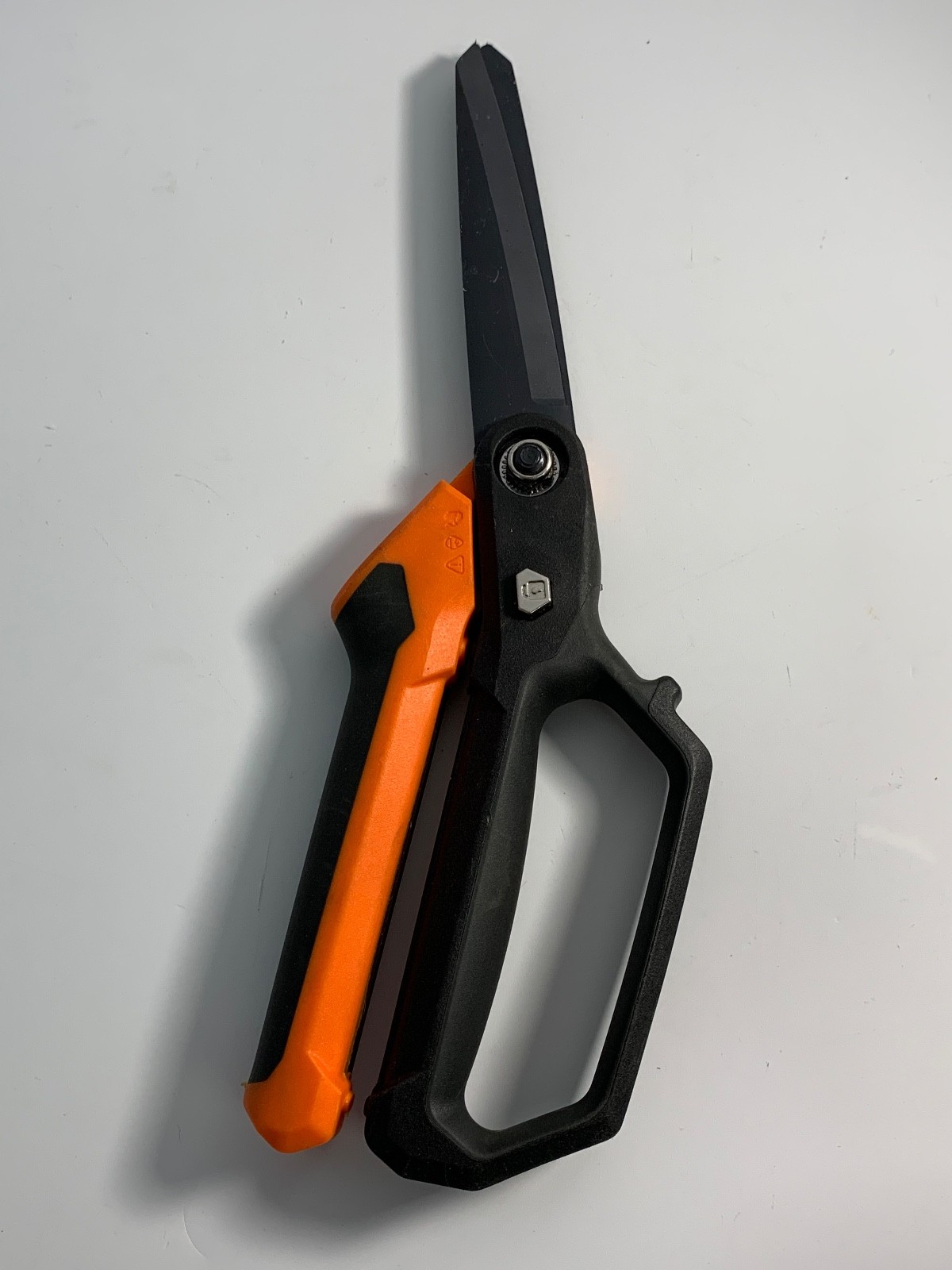 Klein Tools Titanium High Leverage Shears Cutters, 10"