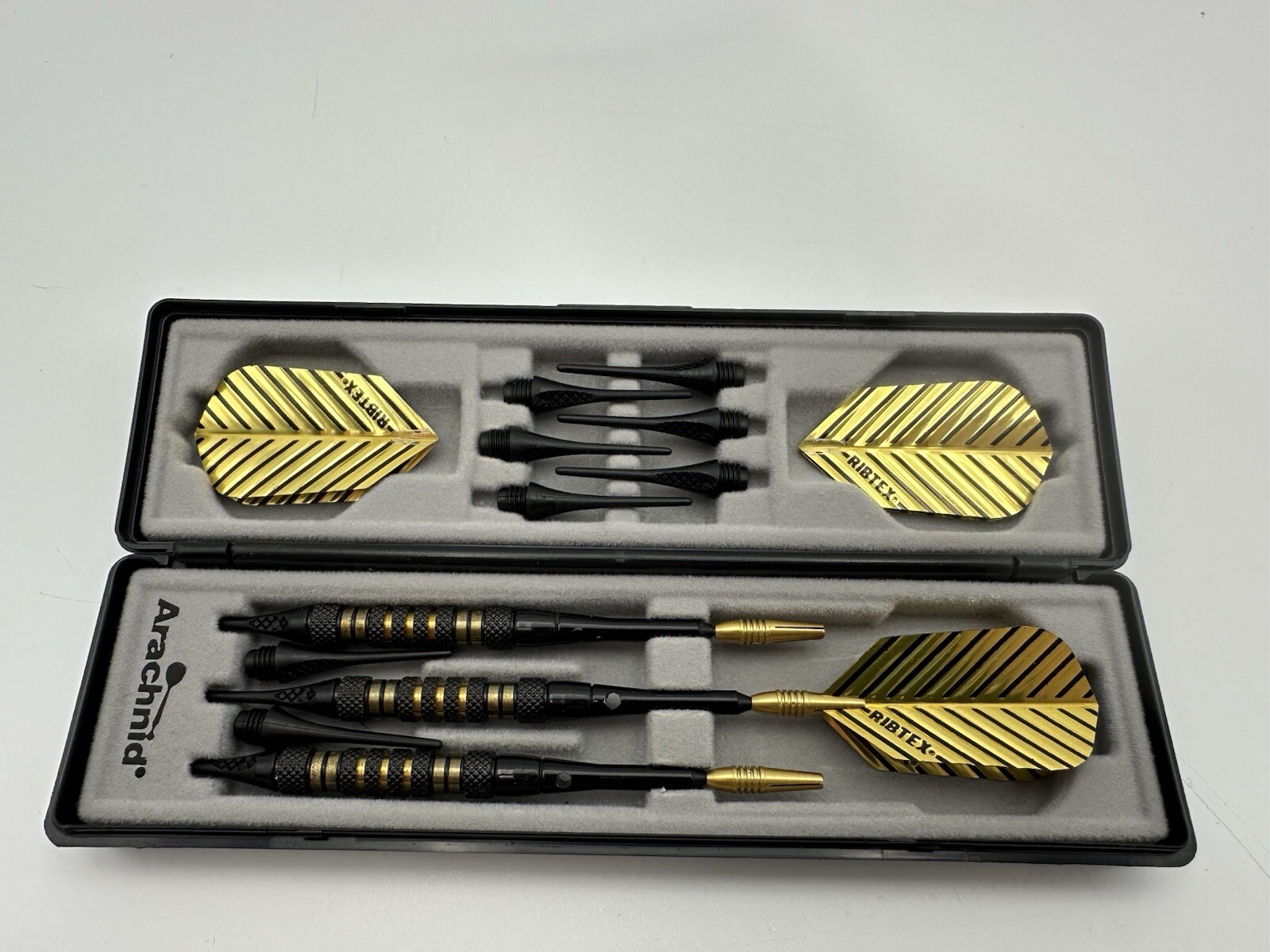 ARACHNID SOFT TIP DARTS  with Brass Collar, includes extra tips