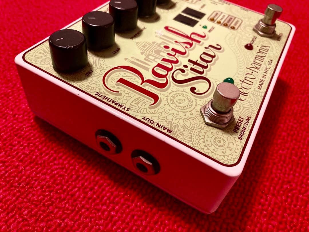 electro-harmonix Ravish Sitar Effects Pedal