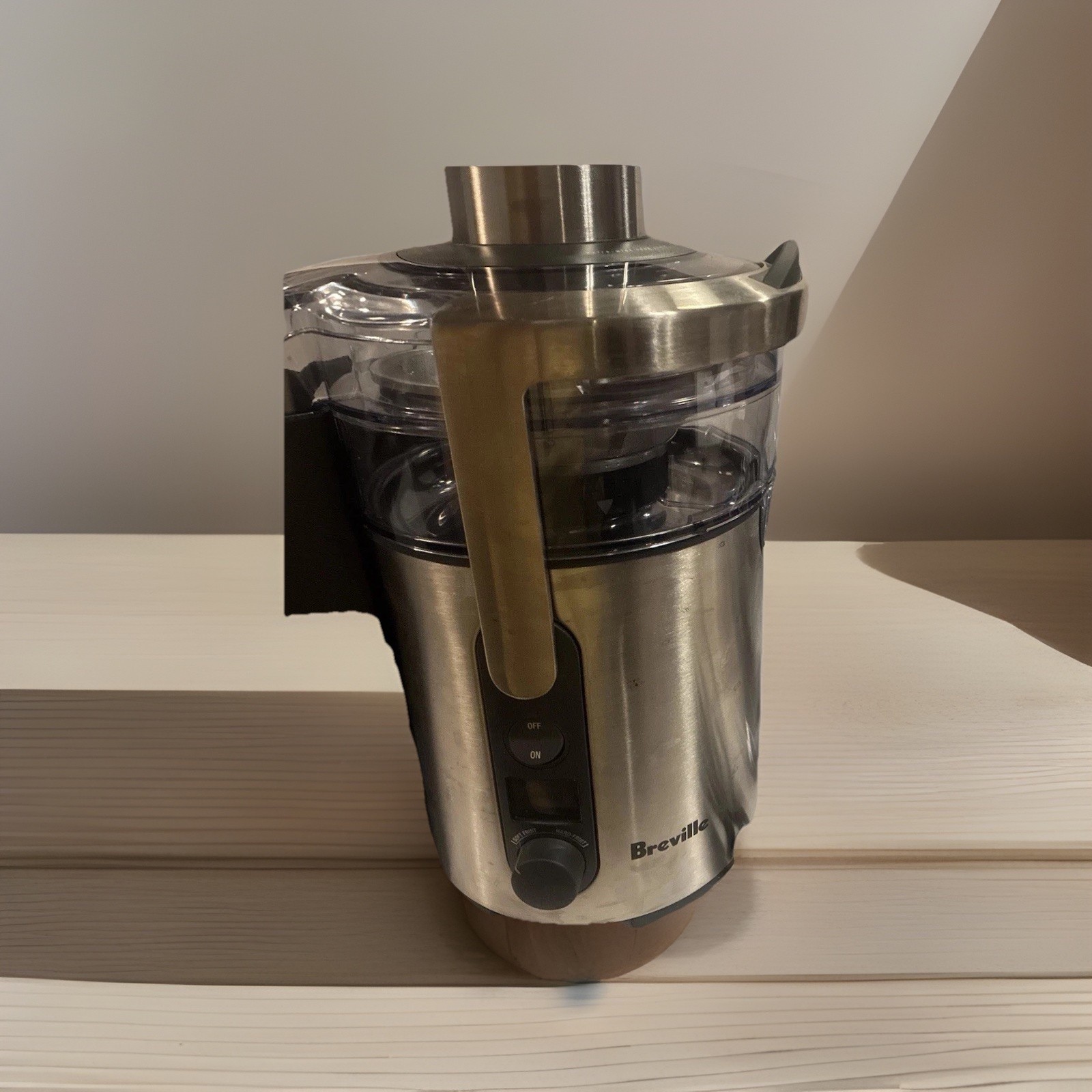 Breville Juicer Mode#bje510xl,item 12lbs.Stainless steel