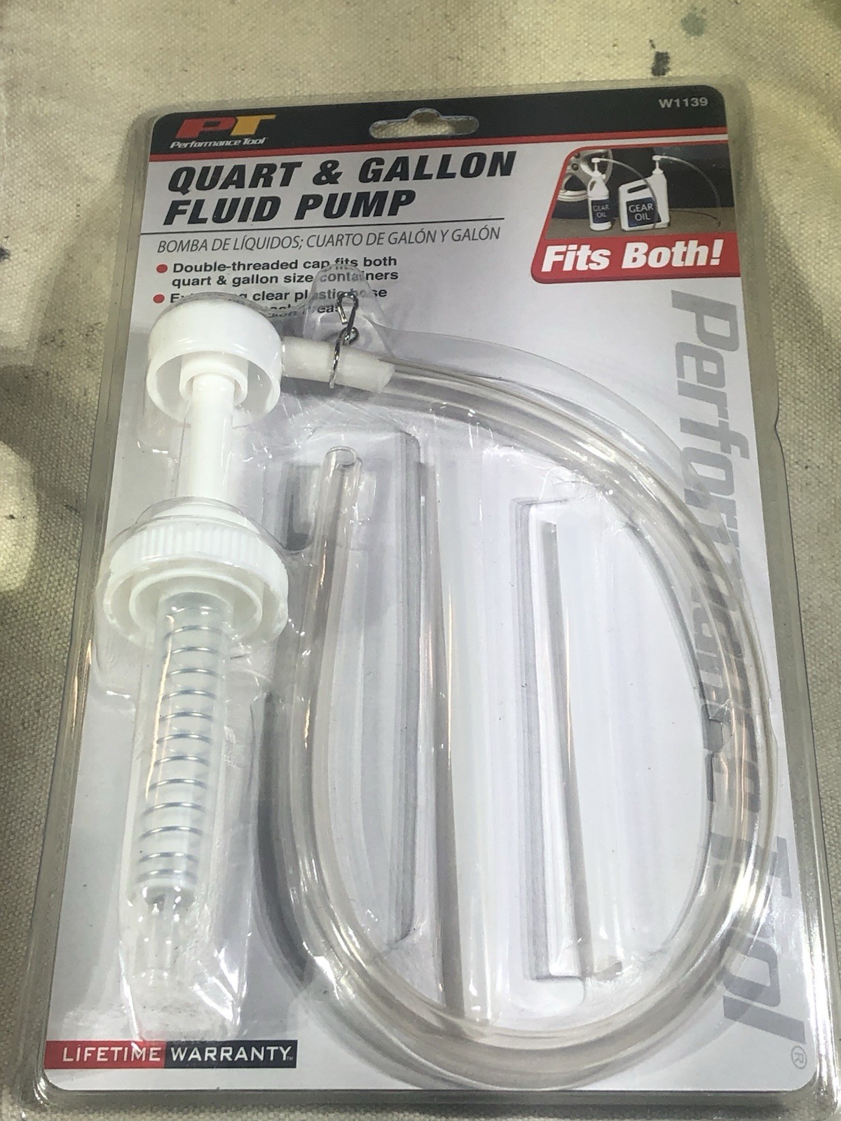PERFORMANCE TOOL W1139 QUART & GALLON FLUID PUMP WITH HOSE NEW IN PACKAGE