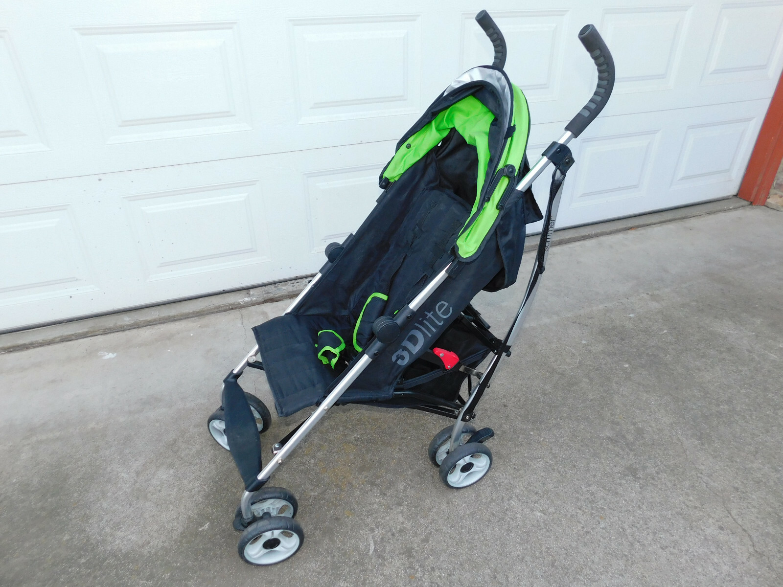 Summer Infant 3D Lite Convenience Stroller, Black / Green - Used Condition