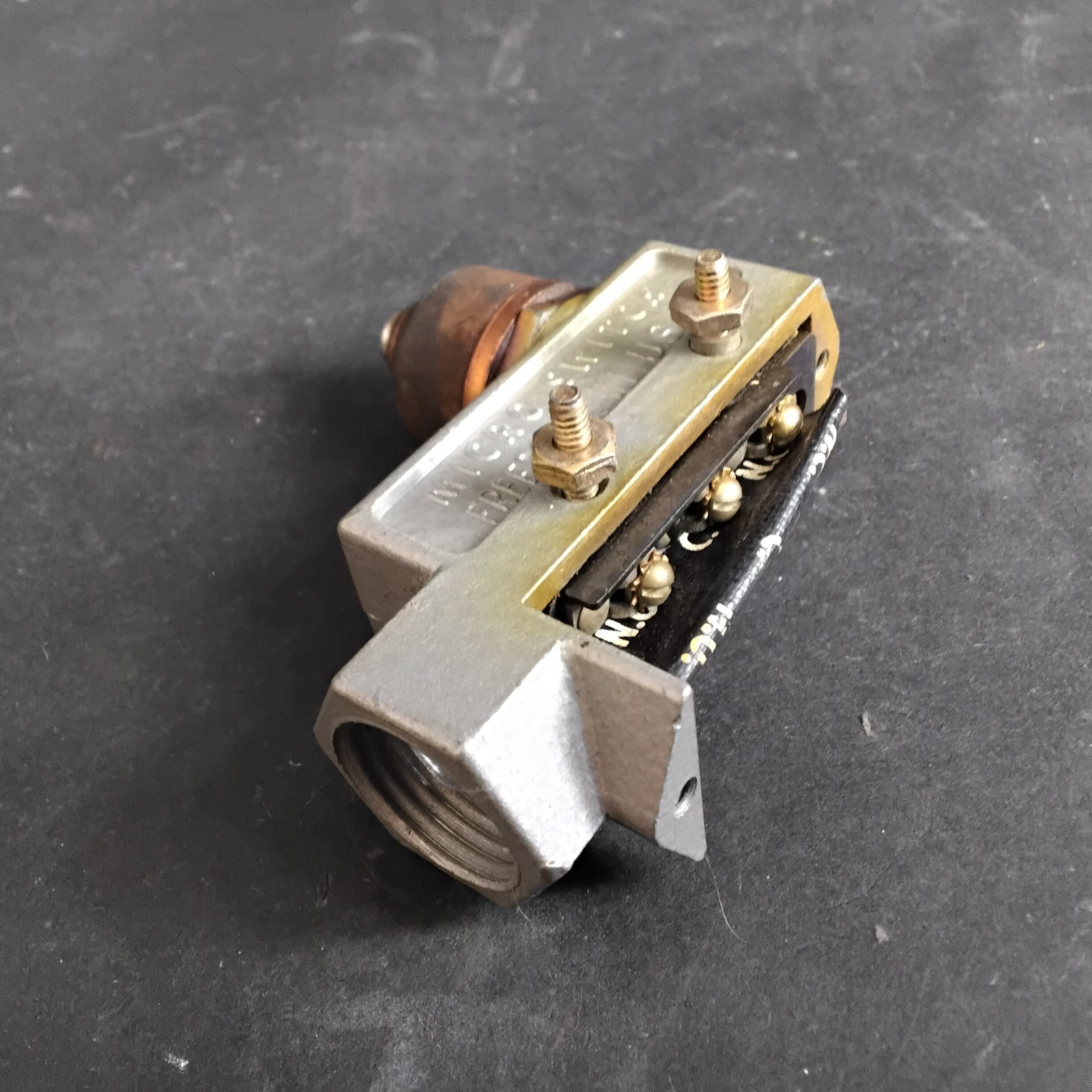HONEYWELL BZE6-2RN MICROSWITCH ($28 OBO)