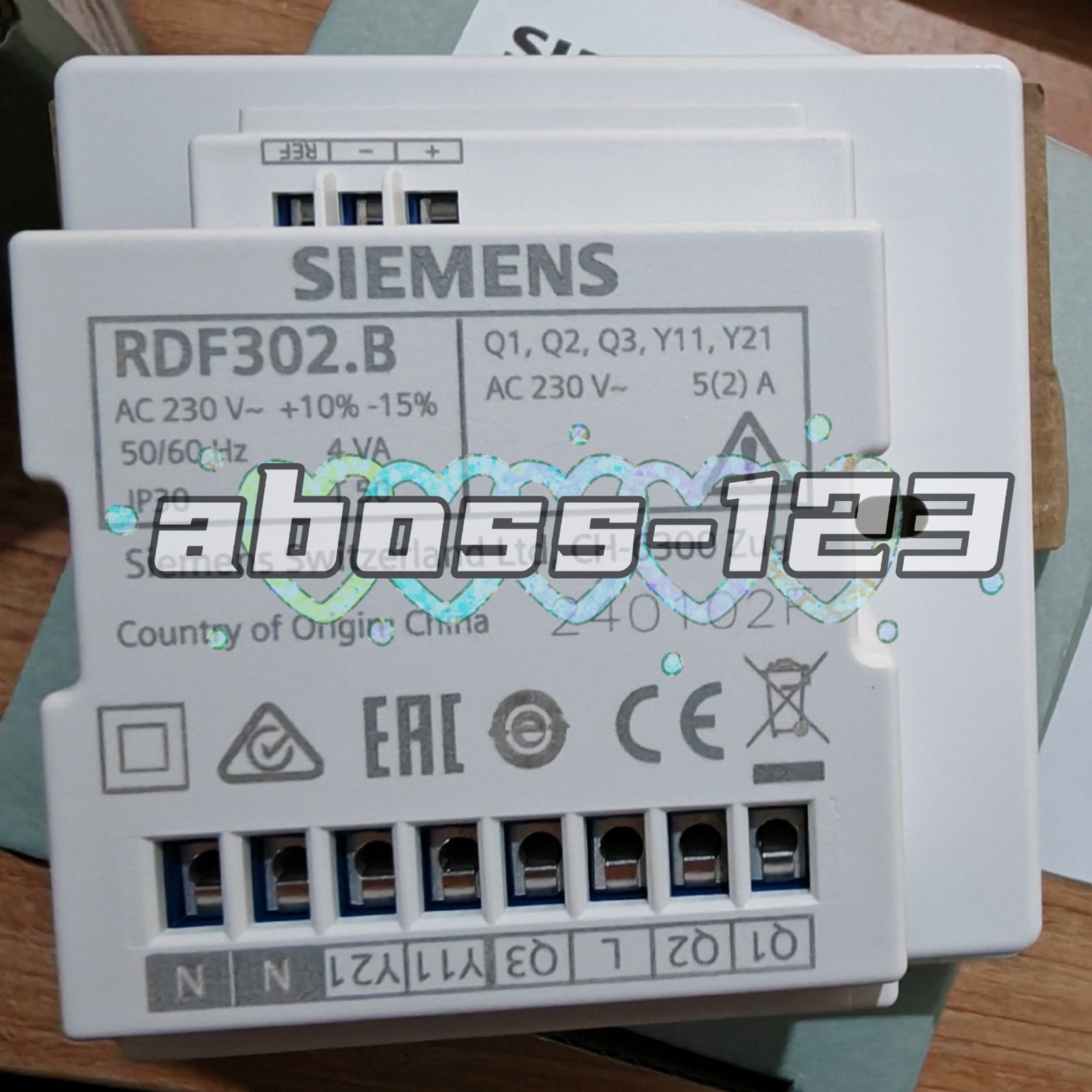SIEMENS RDF302.B Temperature Controller Switch#1pcs New In Box