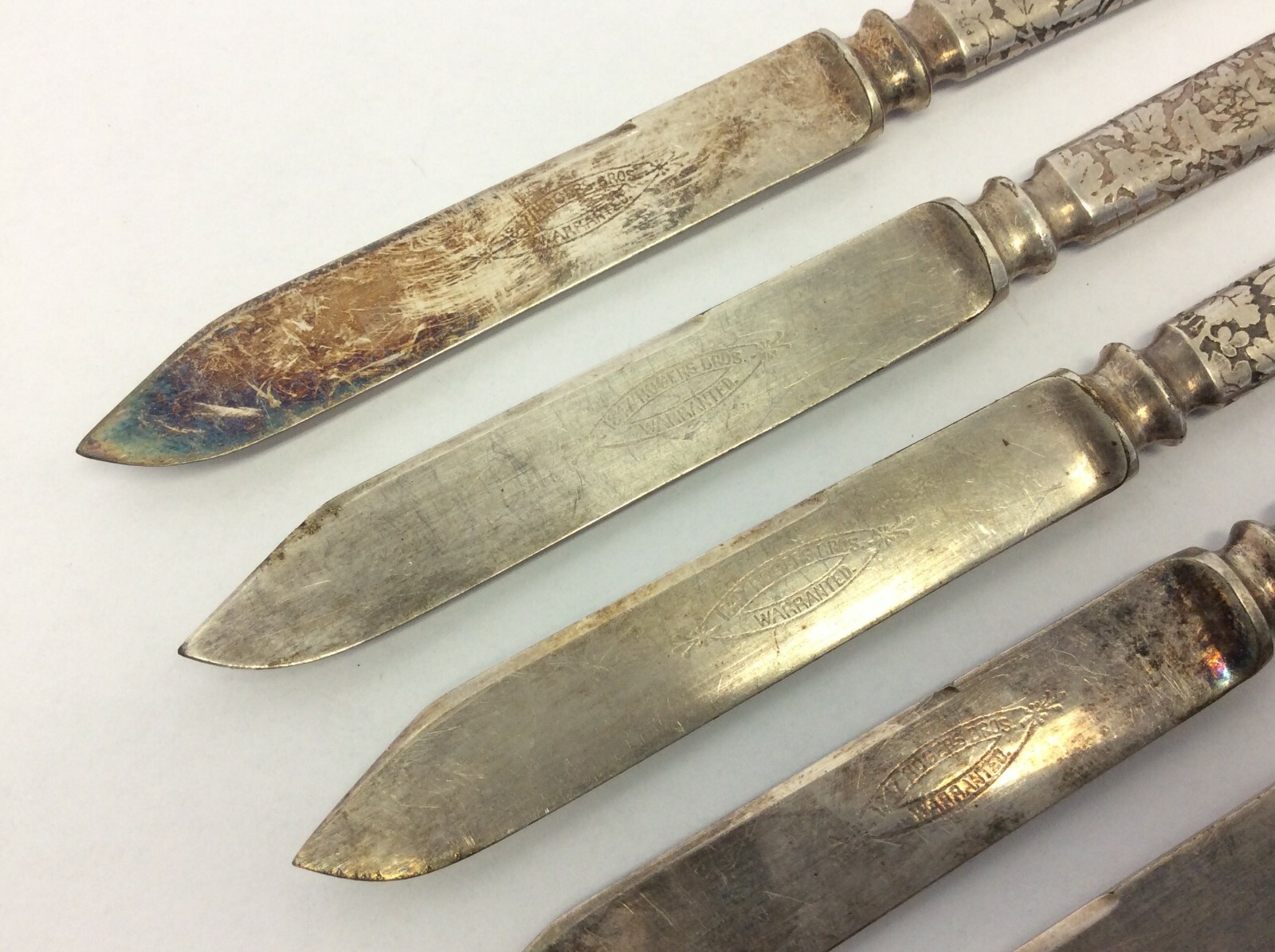 Vintage Set Five 1847 Rogers Bros Warranted Leaf Pattern Handle Cheese Knife