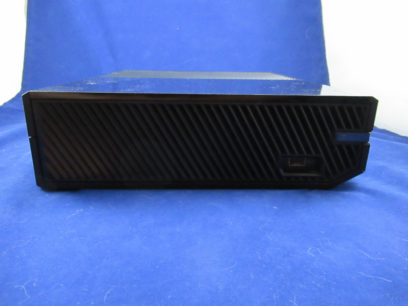Microsoft Xbox One 500GB Black 1540 Console - Tested & Refurbed /w 2 Controllers