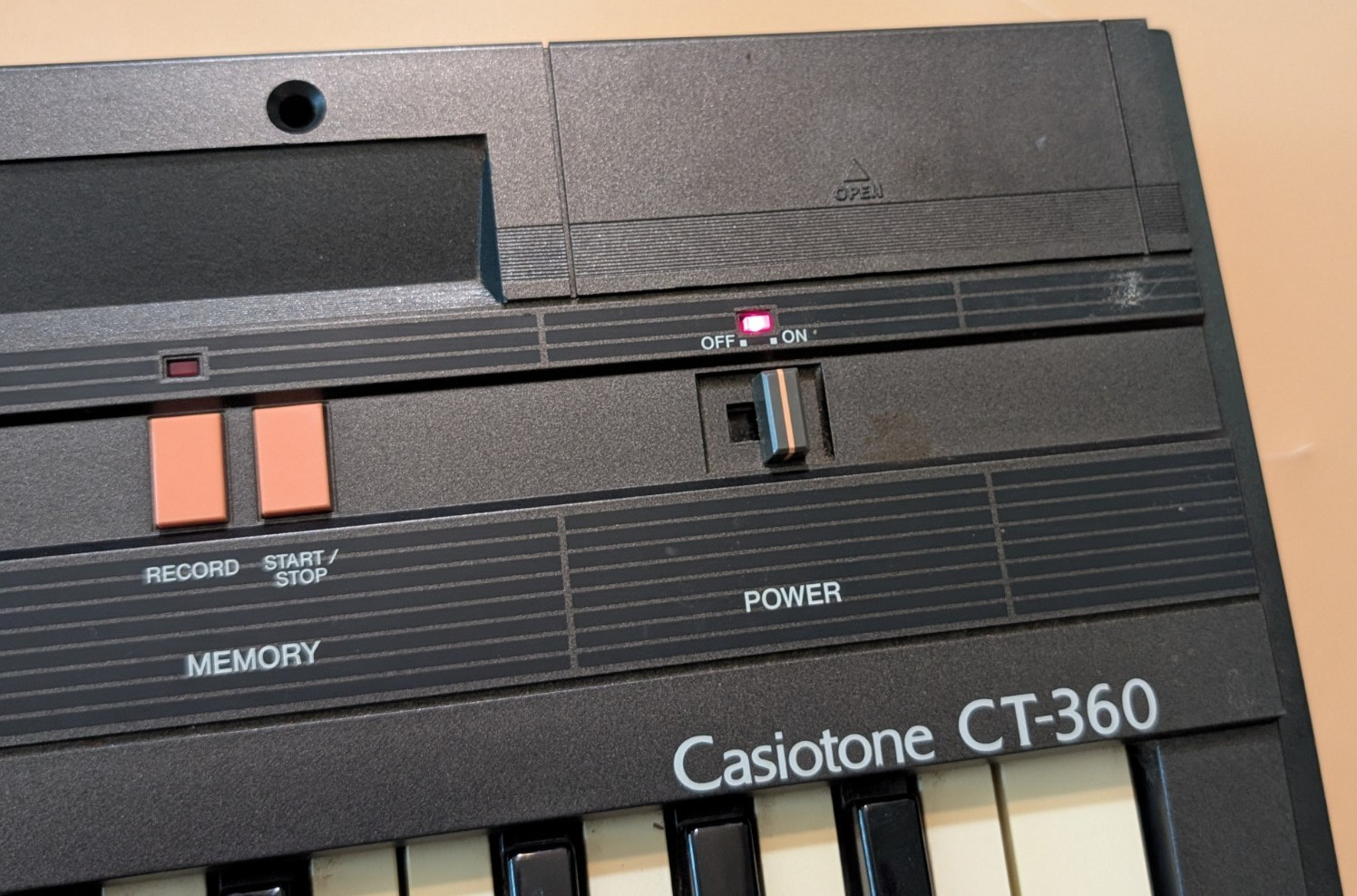 Casio Casiotone CT-360 Electric Keyboard & Adapter Tested and Working