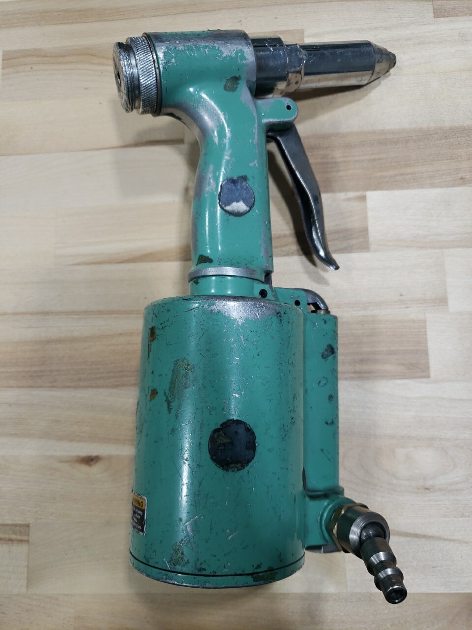 SPEEDAIRE Air Powered Rivet Tool Model 3CRH4
