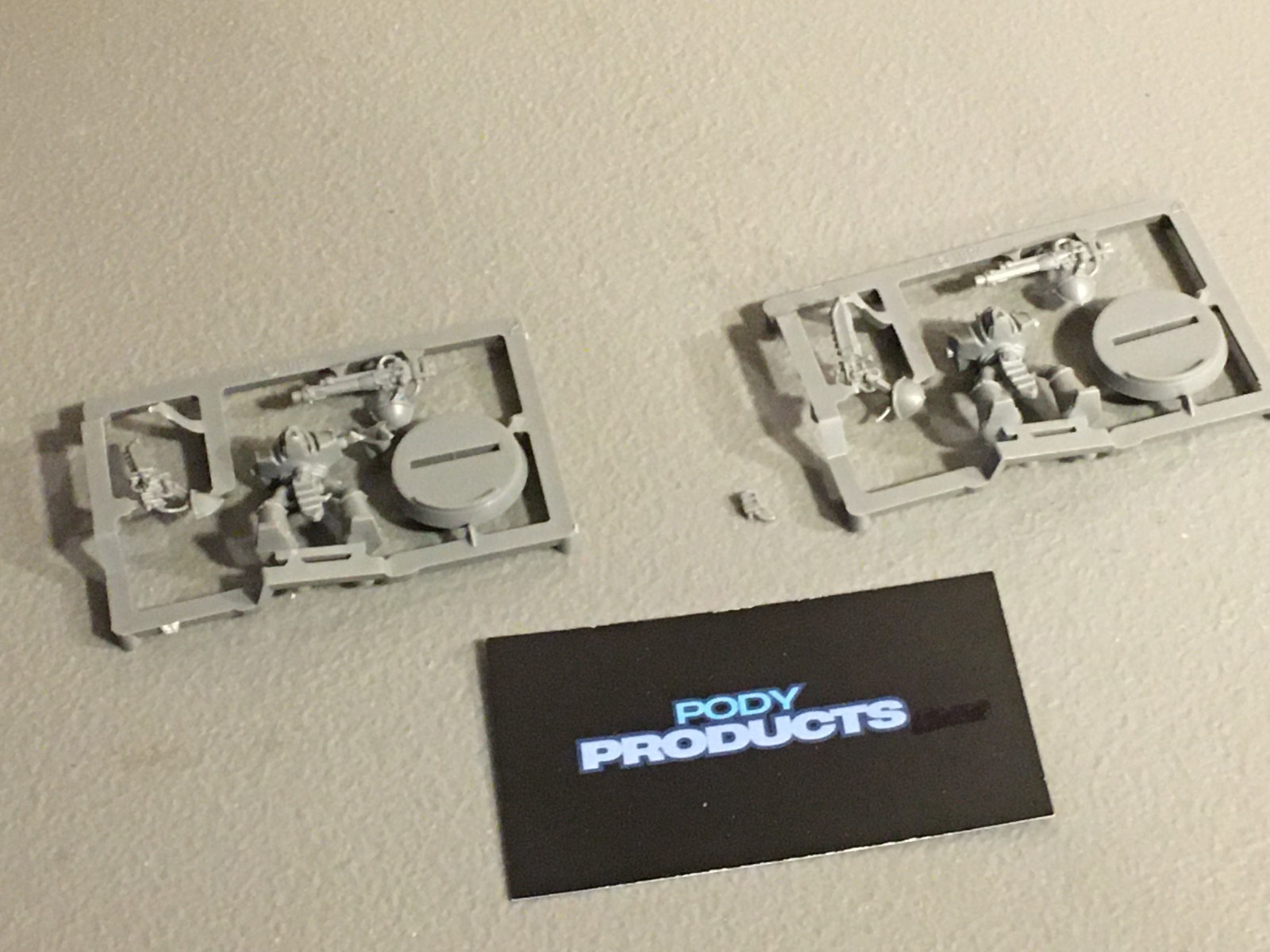 A39811 WARHAMMER EPIC 40K IMPERIAL KNIGHT CHEVALIER ON SPRUE 2 PK GW