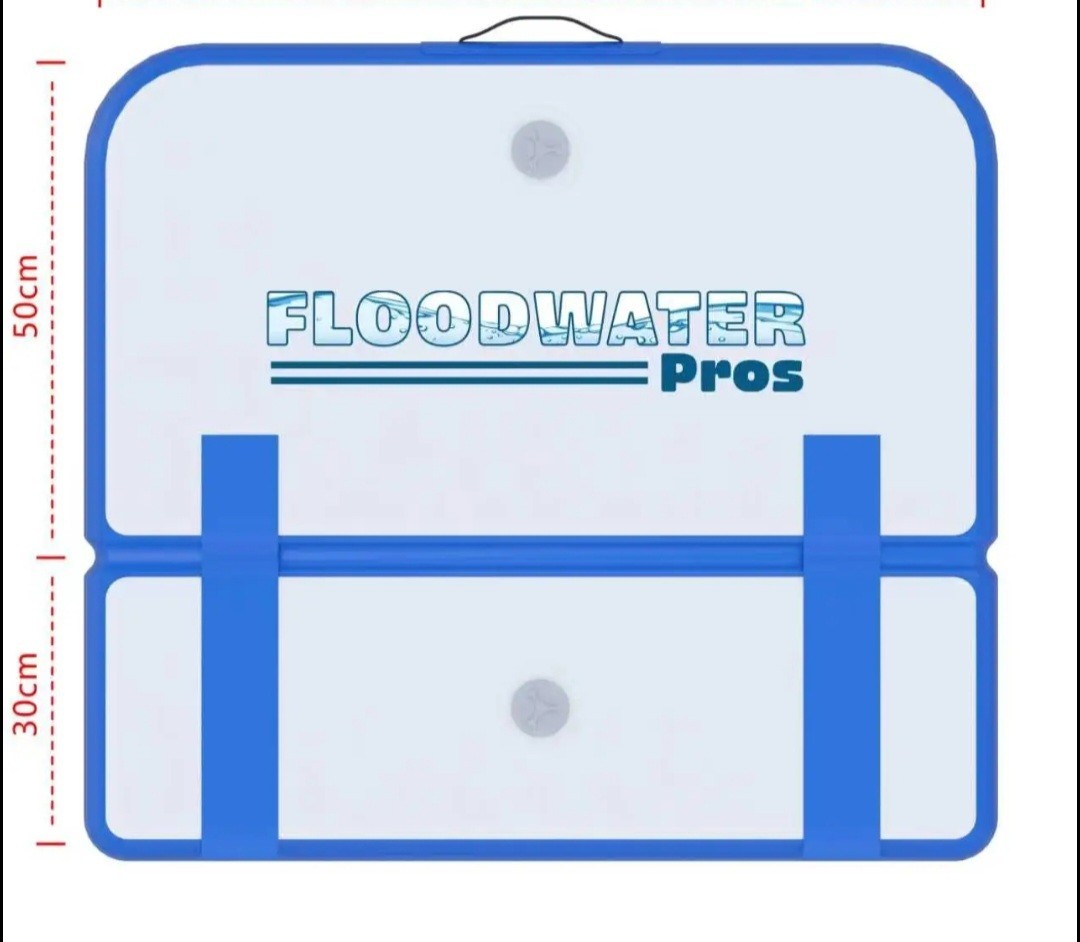 Inflatable flood barrier
