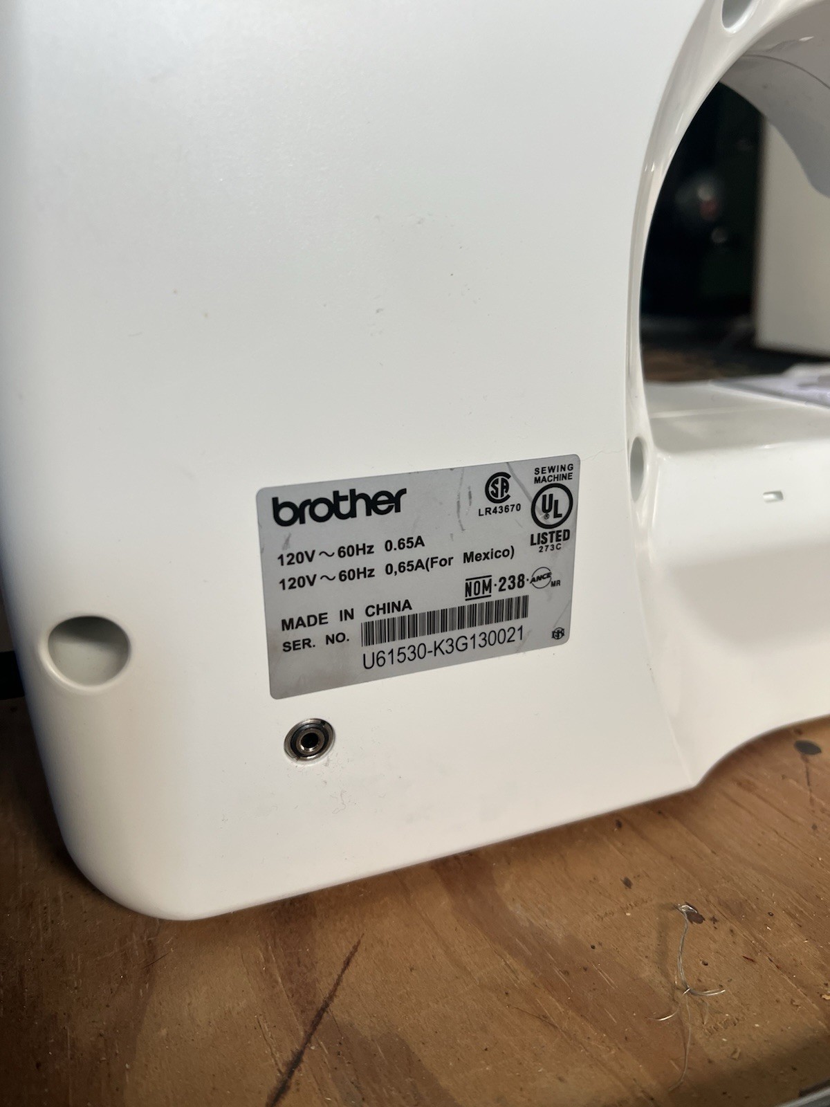 Brother CS-6000i Computerized Sewing Machine with Hard Cover & Extension Table