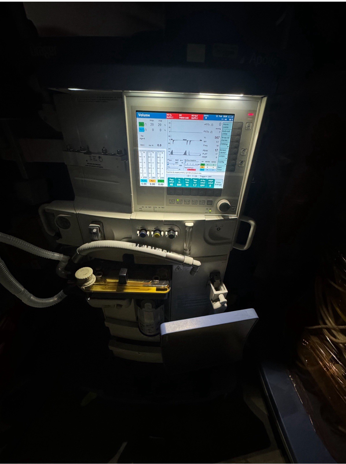 Dräger Apollo Anesthesia Machine