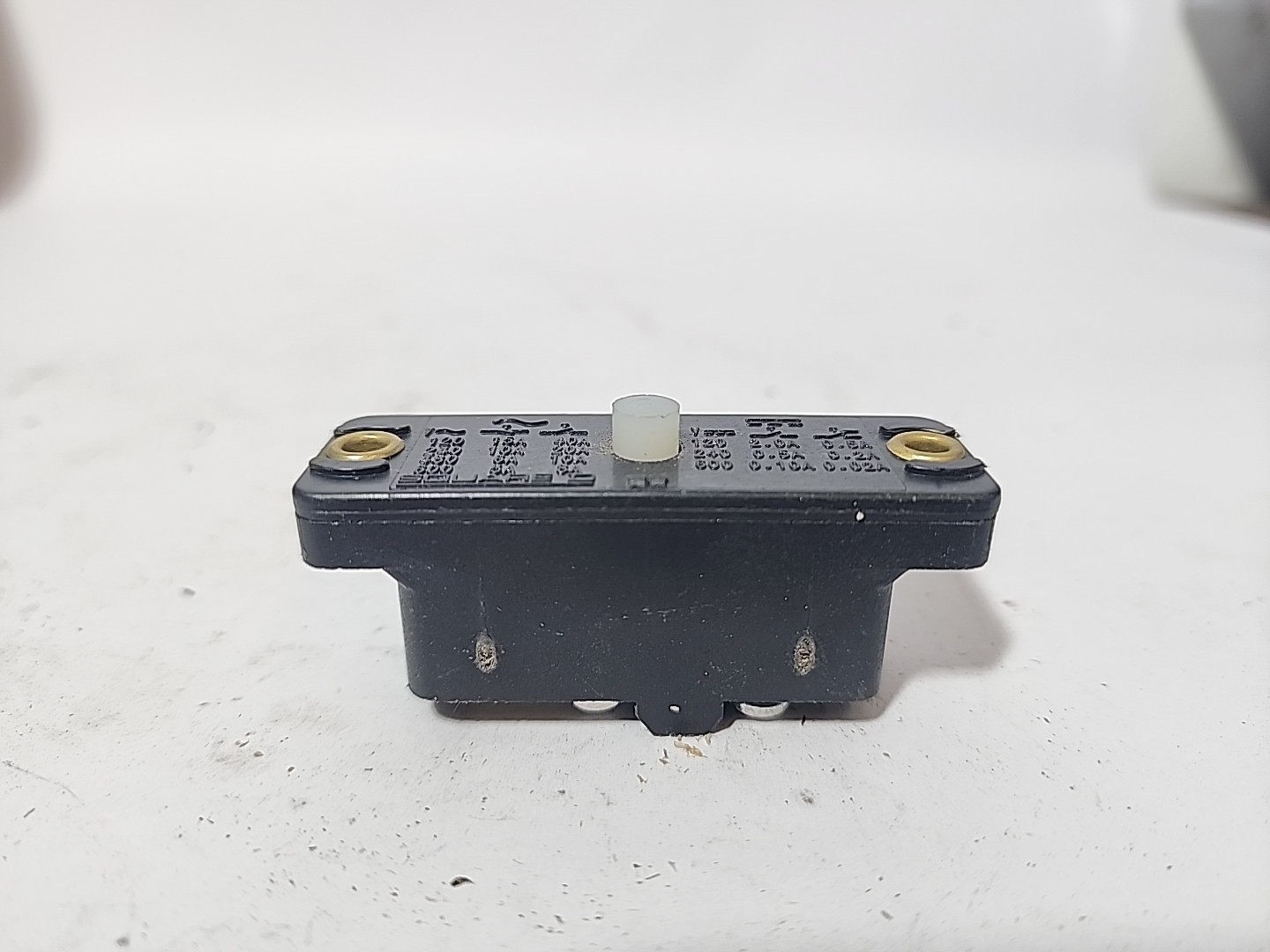 SCHNEIDER ELECTRIC 9007-AO-2