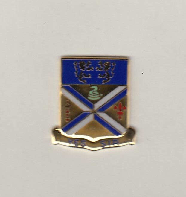 US Army 201st Field Artillery Regt. FA crest DUI clutchback c/b badge P-23
