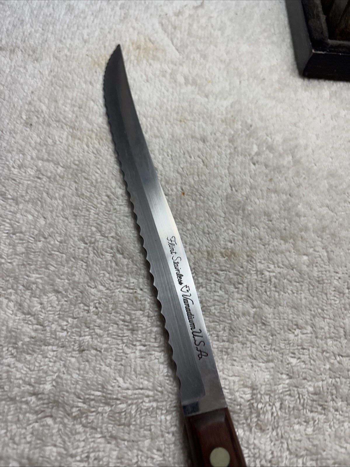 Vintage Flint Finely Serrated Bread Knife, Stainless Vanadium USA