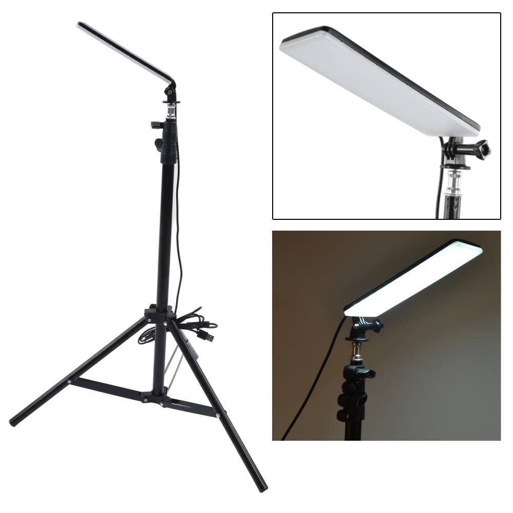 71" Telescoping Tripod Work Light 1680 Lumen Portable Camping Light LED USB Lamp