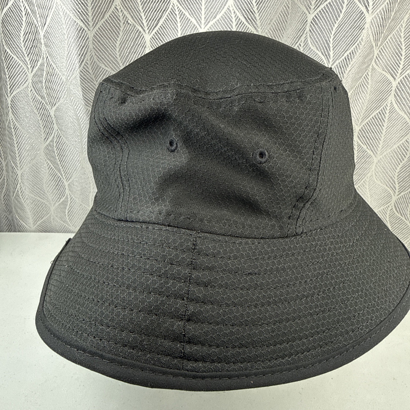 New Era Quality Black Bucket Hat w Adj. Strap & Unknown Lime Silver Small/Medium