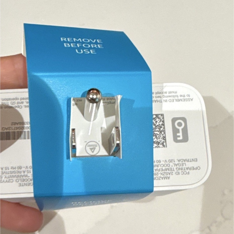 Amazon Smart Plug Wi‑Fi, Alexa Compatible, App-Controlled, Indoor, White