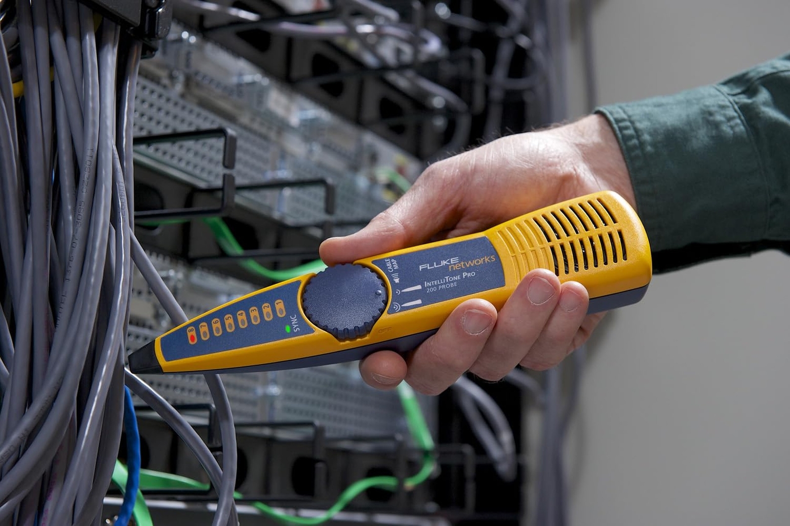 Fluke Networks MT-8200-63A IntelliTone Pro200 Probe