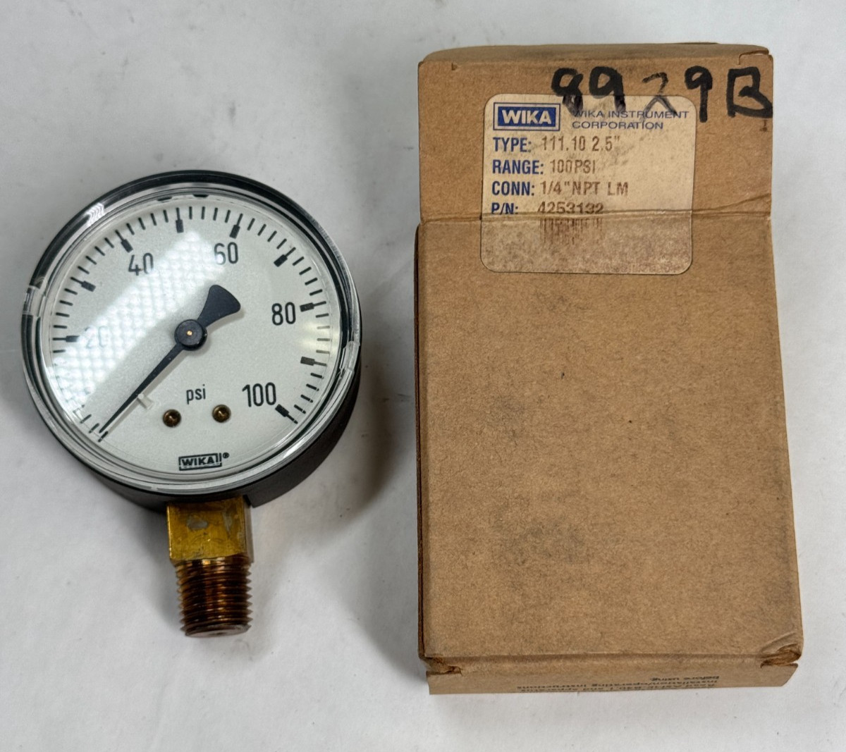 WIKA PN: 4253132 Pressure Gauge 0-100 psi. 1/4" NPT Brass Conn. 2-1/2" Face