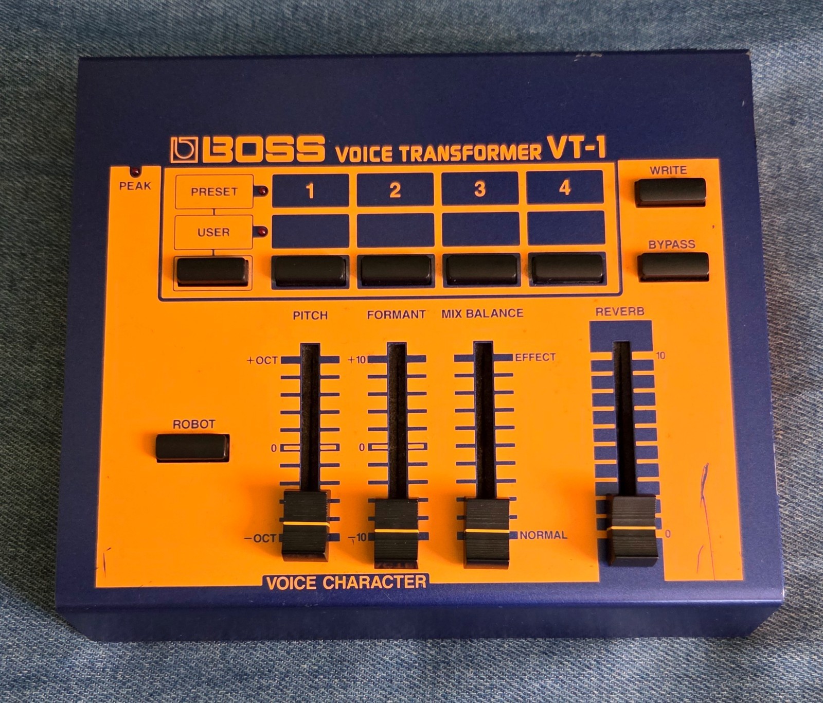 Boss VT-1 Voice Transformer Vocal Effects Processor