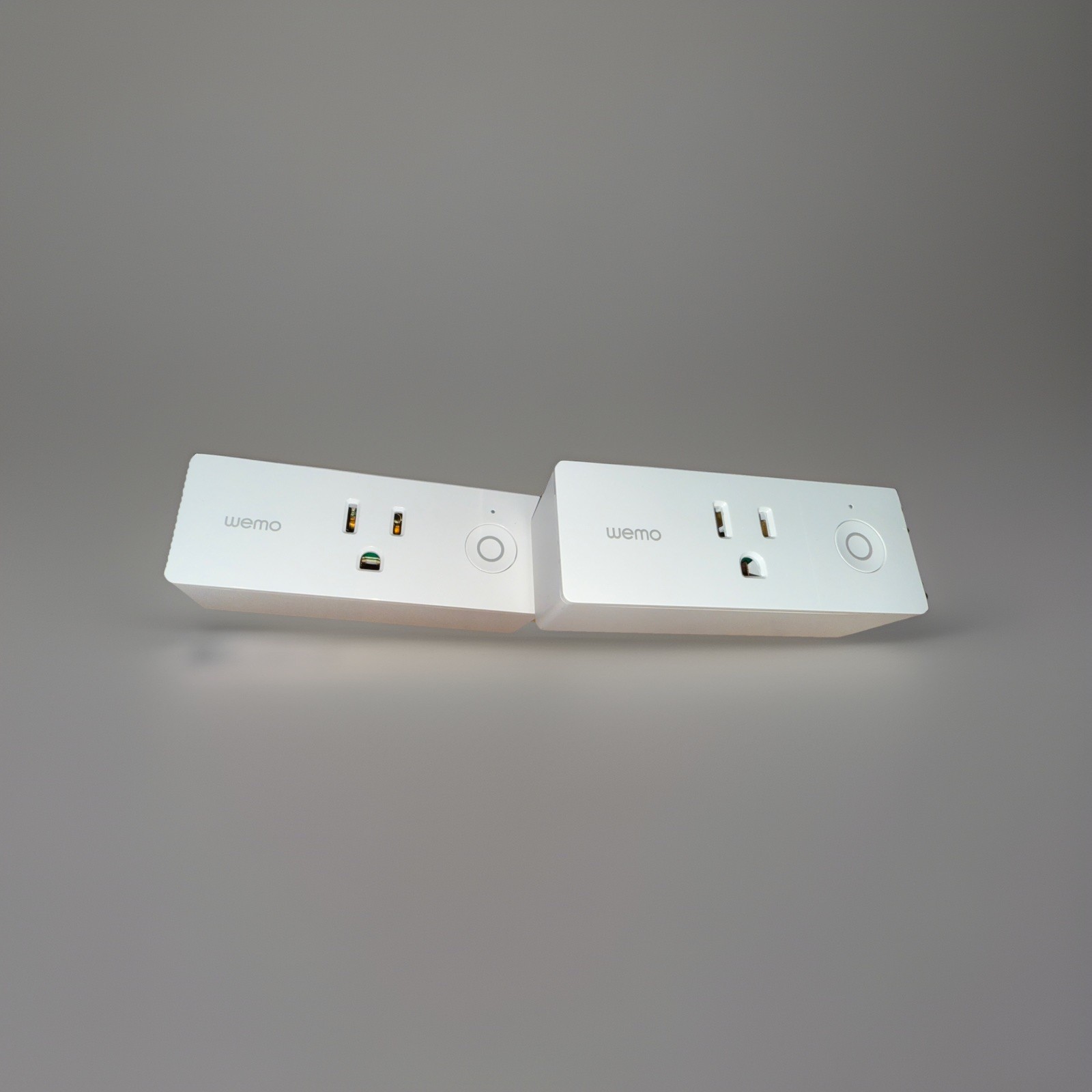 Lot of 2 WeMo WiFi Enabled Mini Smart Plugs White F7C063