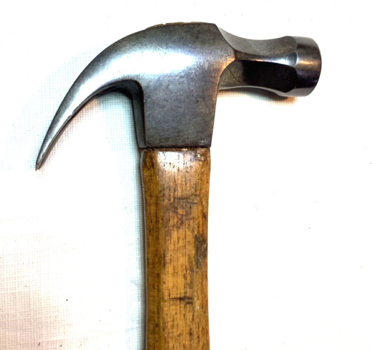 Stanley 100 Plus carpenter hammer