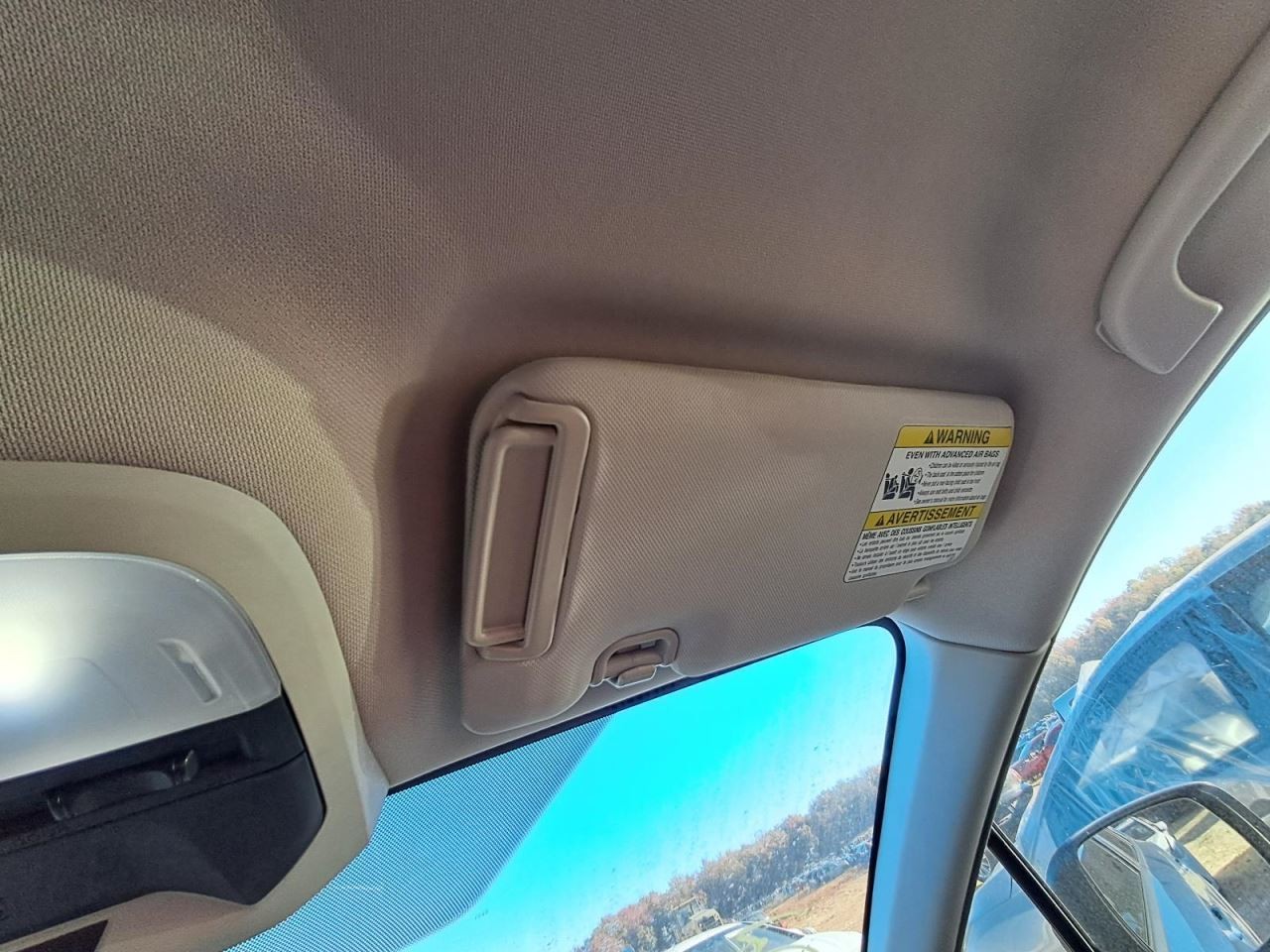 XV CROSST 2018 Glove Box 4856277
