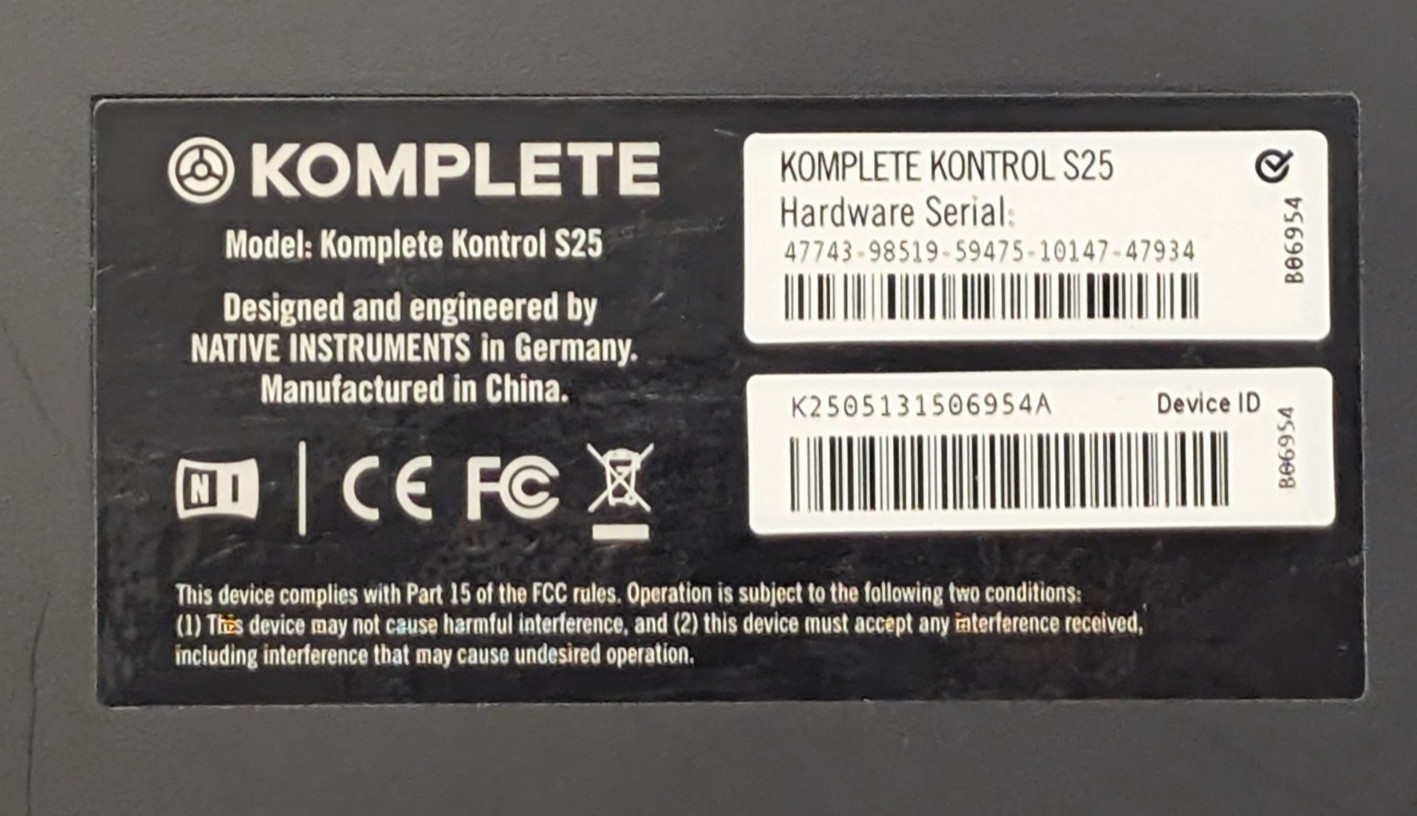 Native Instruments Komplete Kontrol S25 Semi-Weighted Keyboard Controller