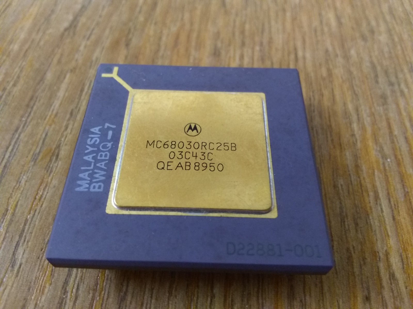 Genuine MC68030RC25B Motorola 68030 25mhz C43C Mask CPGA128, NEW OLD STOCK
