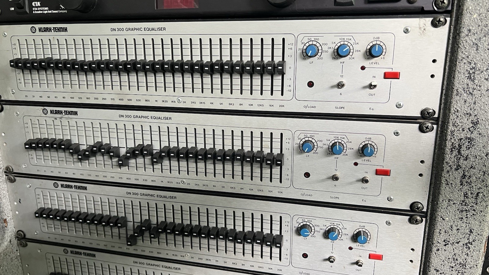 KLARK-TEKNIK DN300 Graphic Equalizer - Tested / With Power Cord