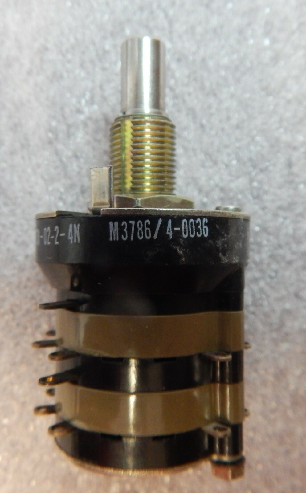 '1 PIECE' - PN# M3786/4-0036, 44M30-02-2-4N - GRAYHILL - SWITCH, ROTARY