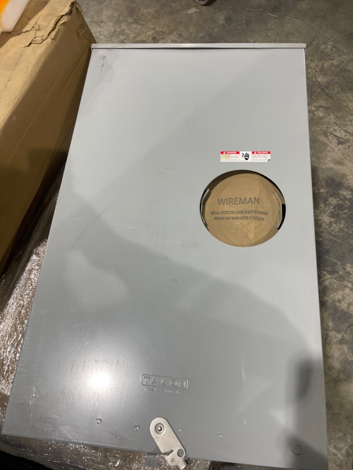 New TALON  320a 400 amp meter 4t jaw bypass level RINGLESS can socket