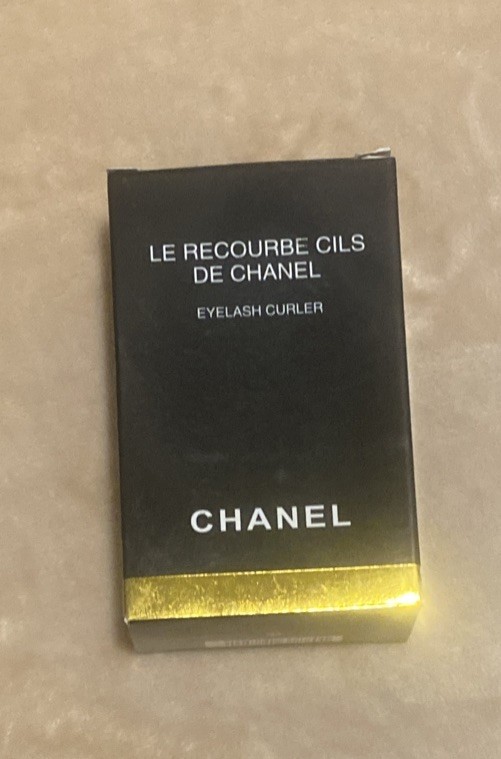 CHANEL LE RECOURBE CILS DE CHANEL Eyelash Curler **NEW IN BOX**